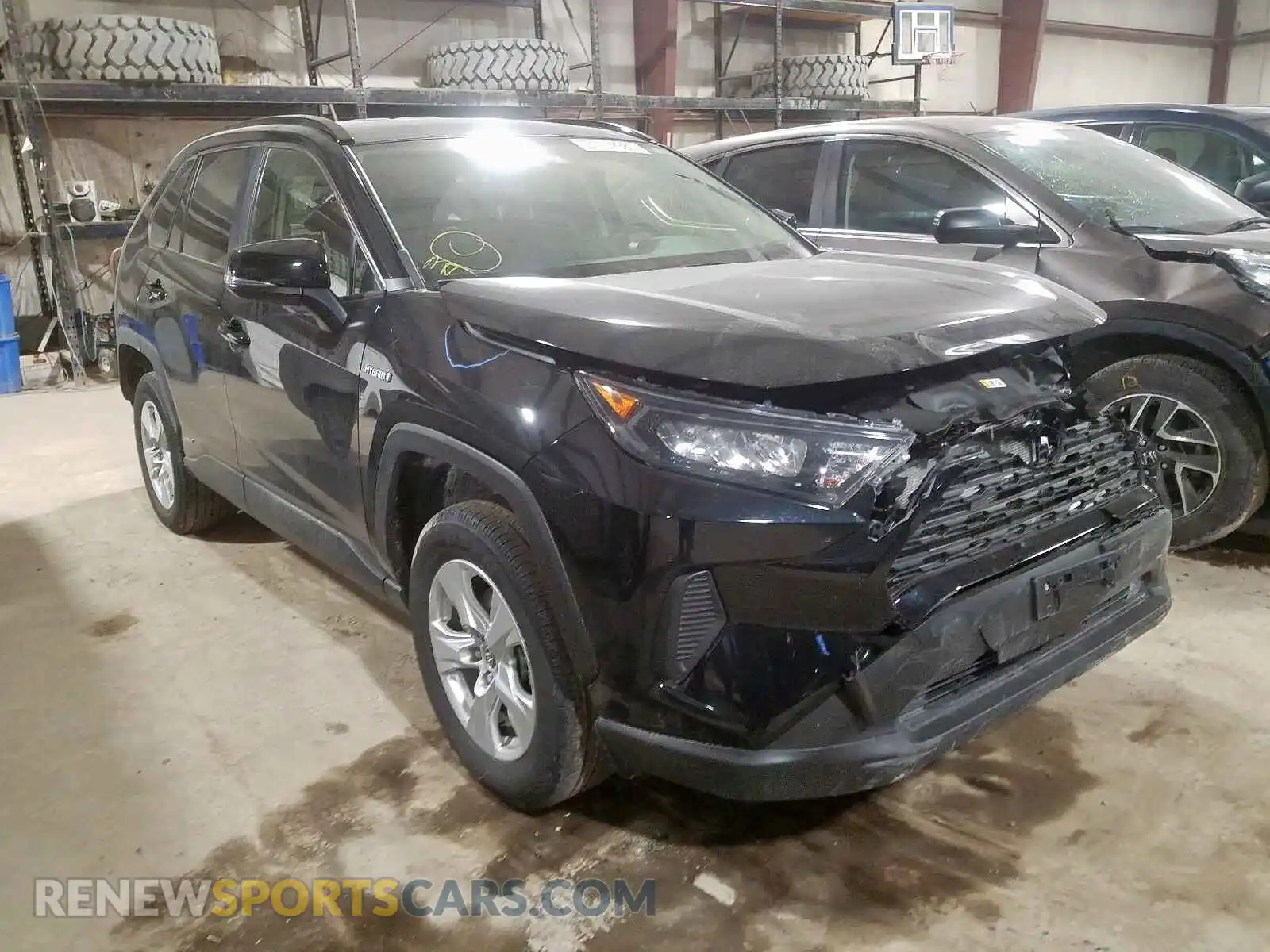 1 Photograph of a damaged car JTMMWRFV7KD013489 TOYOTA RAV4 2019