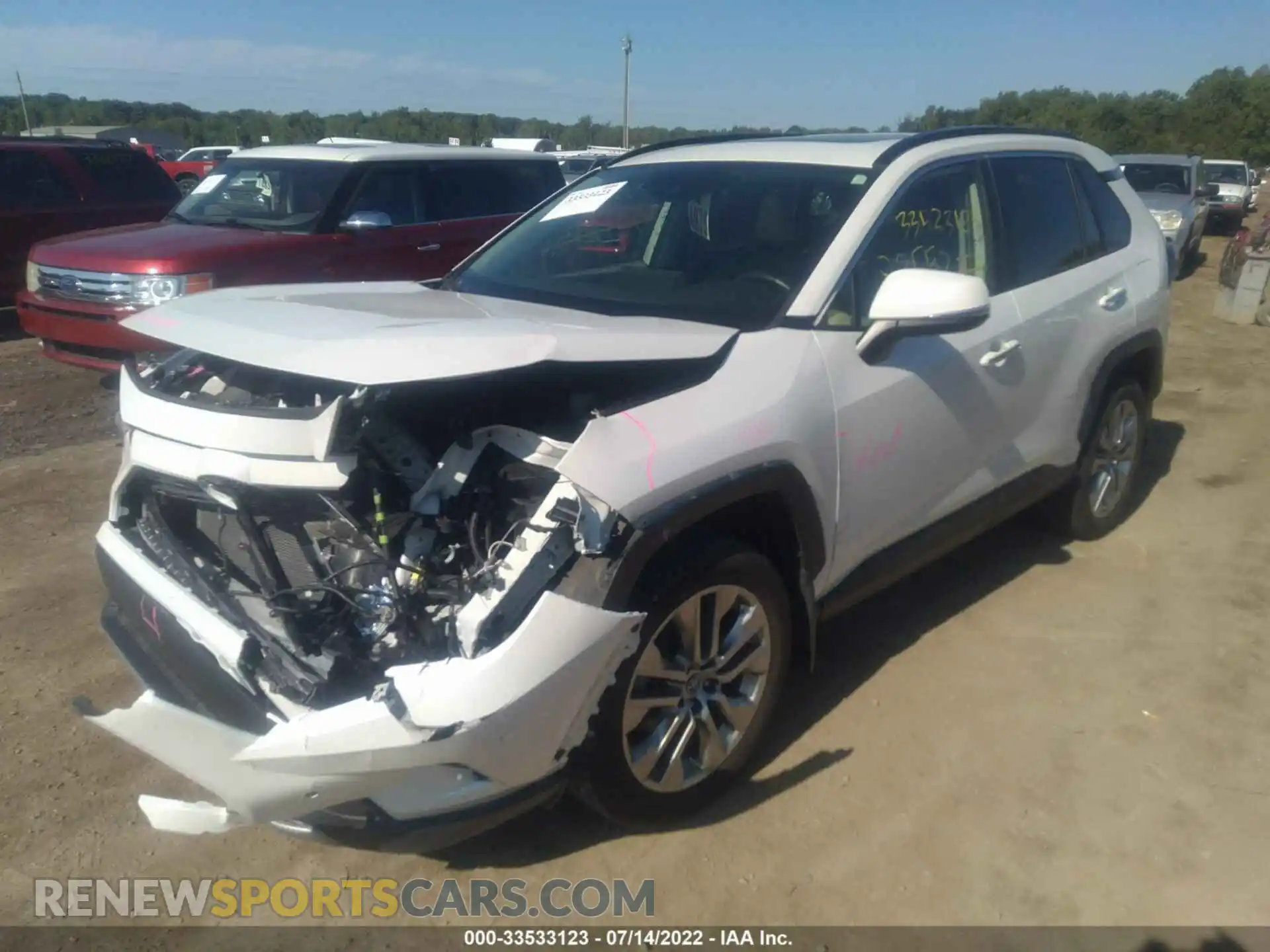 2 Фотография поврежденного автомобиля JTMN1RFV6KD511167 TOYOTA RAV4 2019