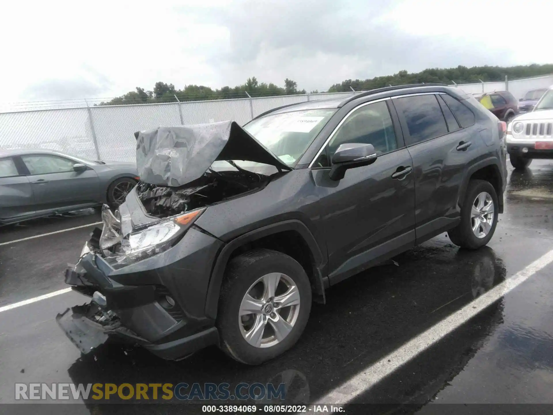 2 Photograph of a damaged car JTMP1RFV0KD047110 TOYOTA RAV4 2019