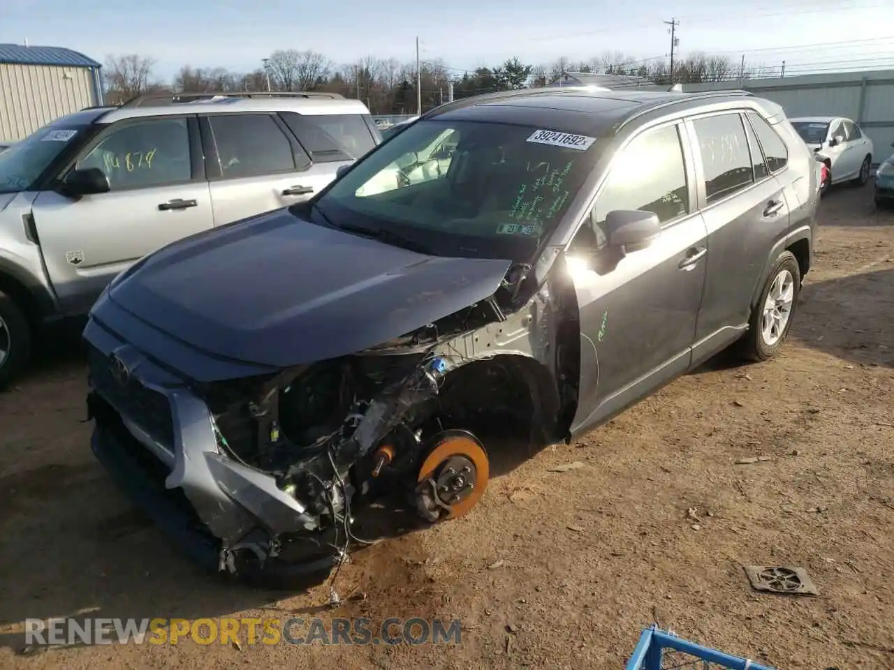 2 Photograph of a damaged car JTMP1RFV0KD503686 TOYOTA RAV4 2019