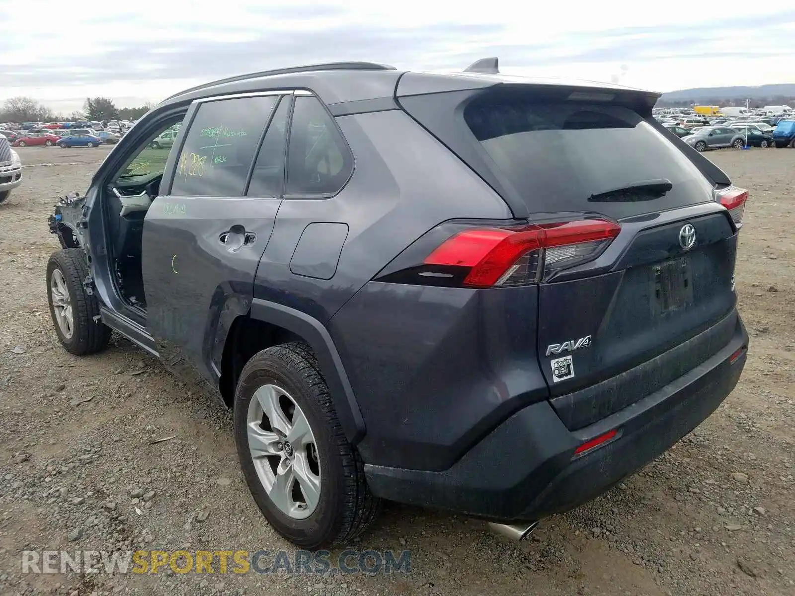 3 Photograph of a damaged car JTMP1RFV3KD009807 TOYOTA RAV4 2019