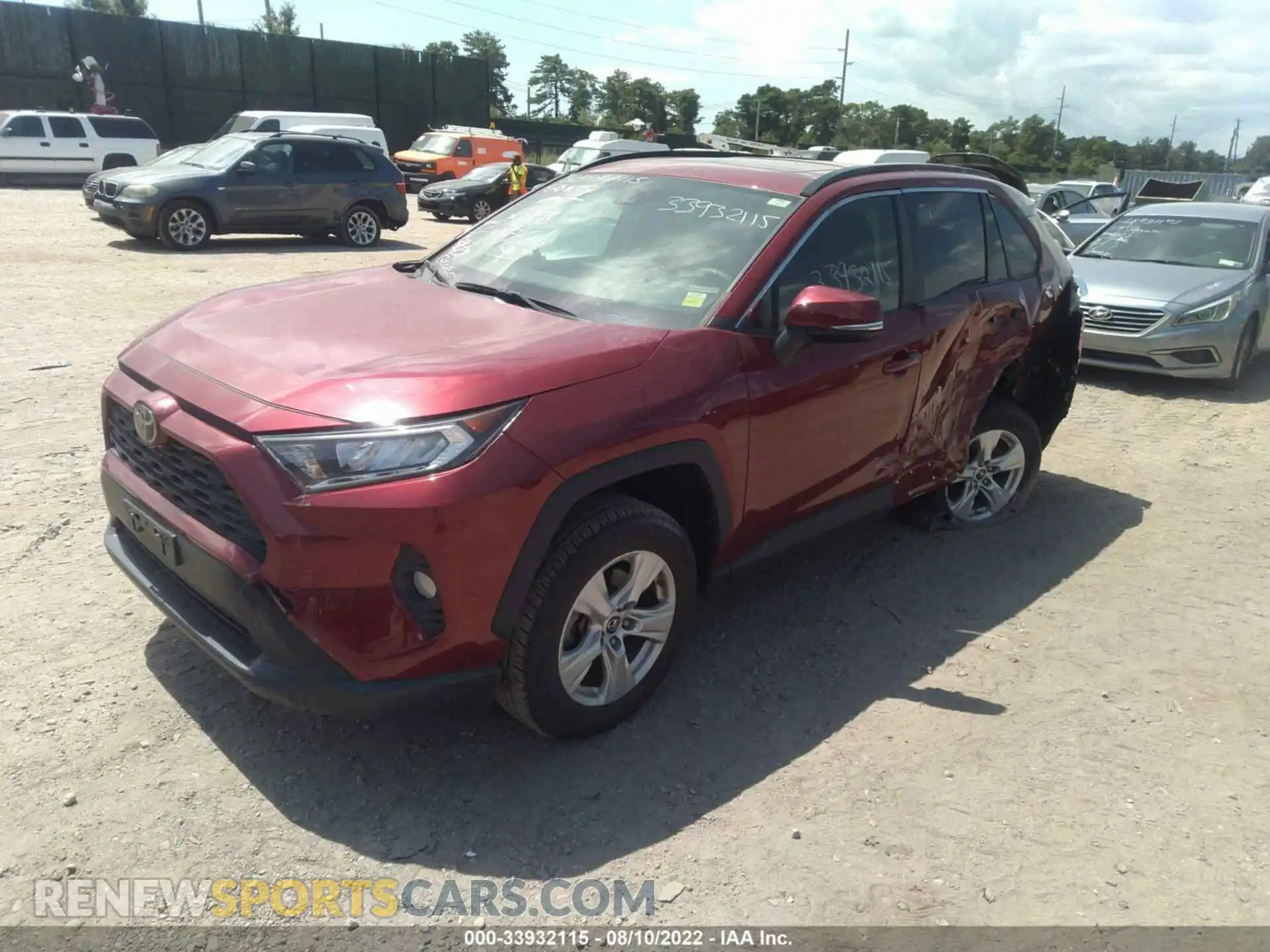 2 Photograph of a damaged car JTMP1RFV3KD013405 TOYOTA RAV4 2019