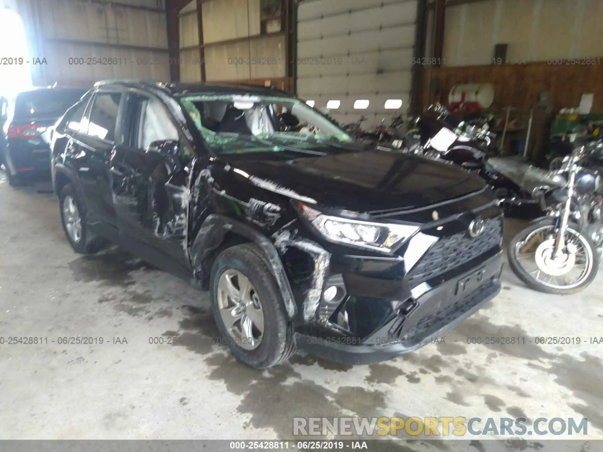 1 Photograph of a damaged car JTMP1RFV4KJ001698 TOYOTA RAV4 2019