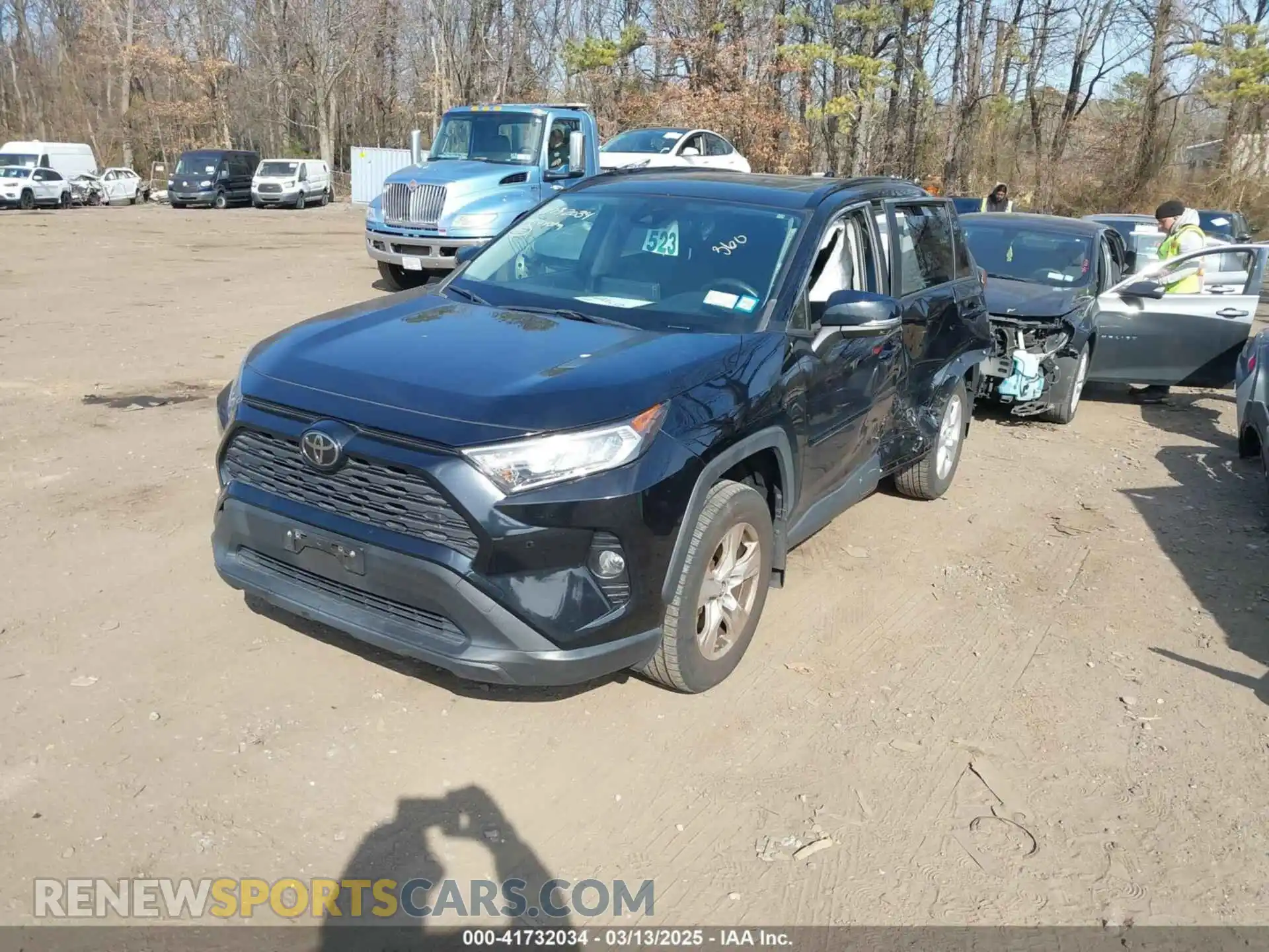 2 Photograph of a damaged car JTMP1RFV5KD009839 TOYOTA RAV4 2019