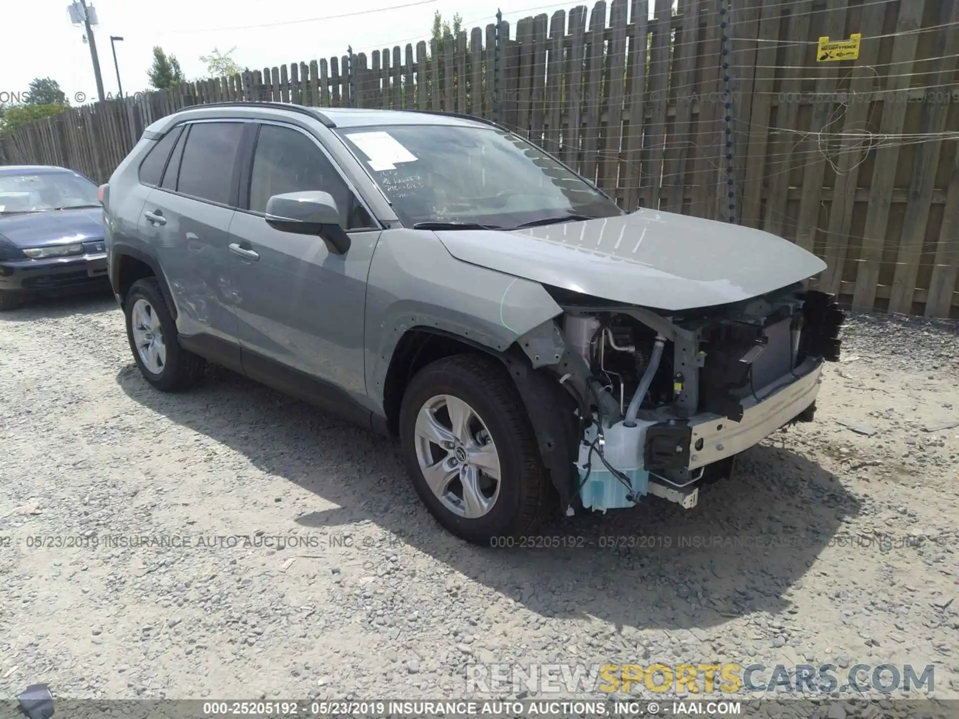 1 Photograph of a damaged car JTMP1RFV6KD020347 TOYOTA RAV4 2019
