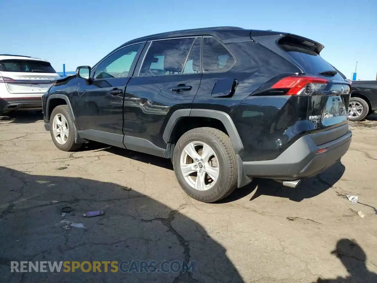2 Photograph of a damaged car JTMP1RFV6KJ005607 TOYOTA RAV4 2019
