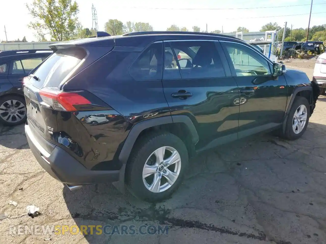 3 Photograph of a damaged car JTMP1RFV6KJ005607 TOYOTA RAV4 2019
