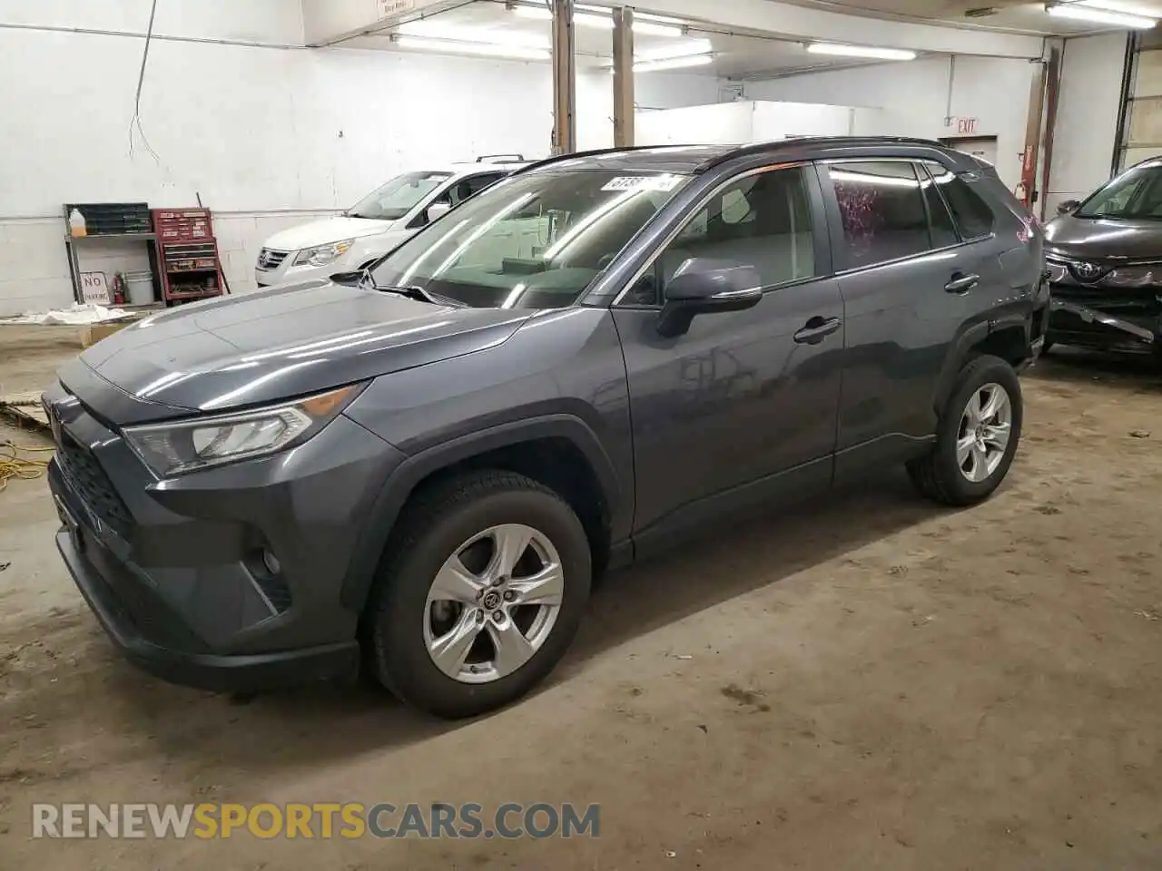1 Photograph of a damaged car JTMP1RFV7KD013360 TOYOTA RAV4 2019