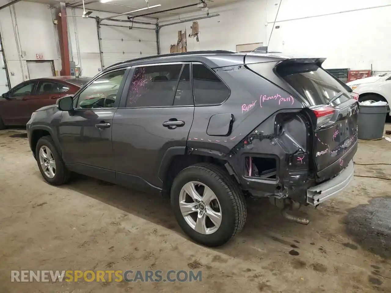 2 Photograph of a damaged car JTMP1RFV7KD013360 TOYOTA RAV4 2019