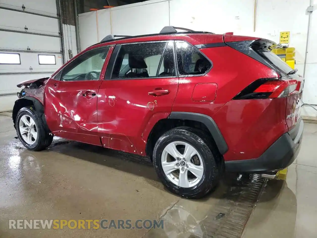 2 Photograph of a damaged car JTMP1RFV7KD038582 TOYOTA RAV4 2019