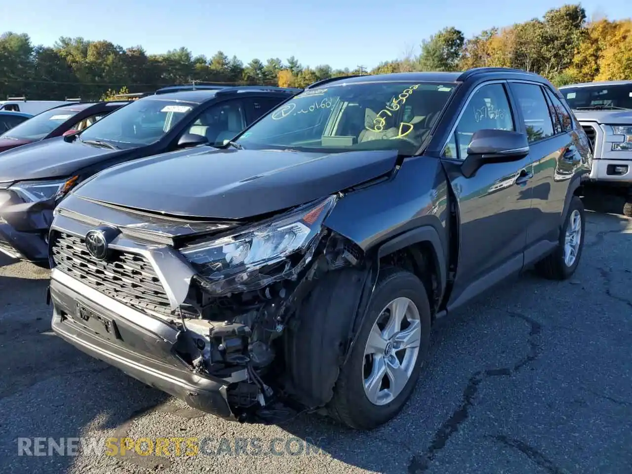 2 Photograph of a damaged car JTMP1RFV8KD005509 TOYOTA RAV4 2019