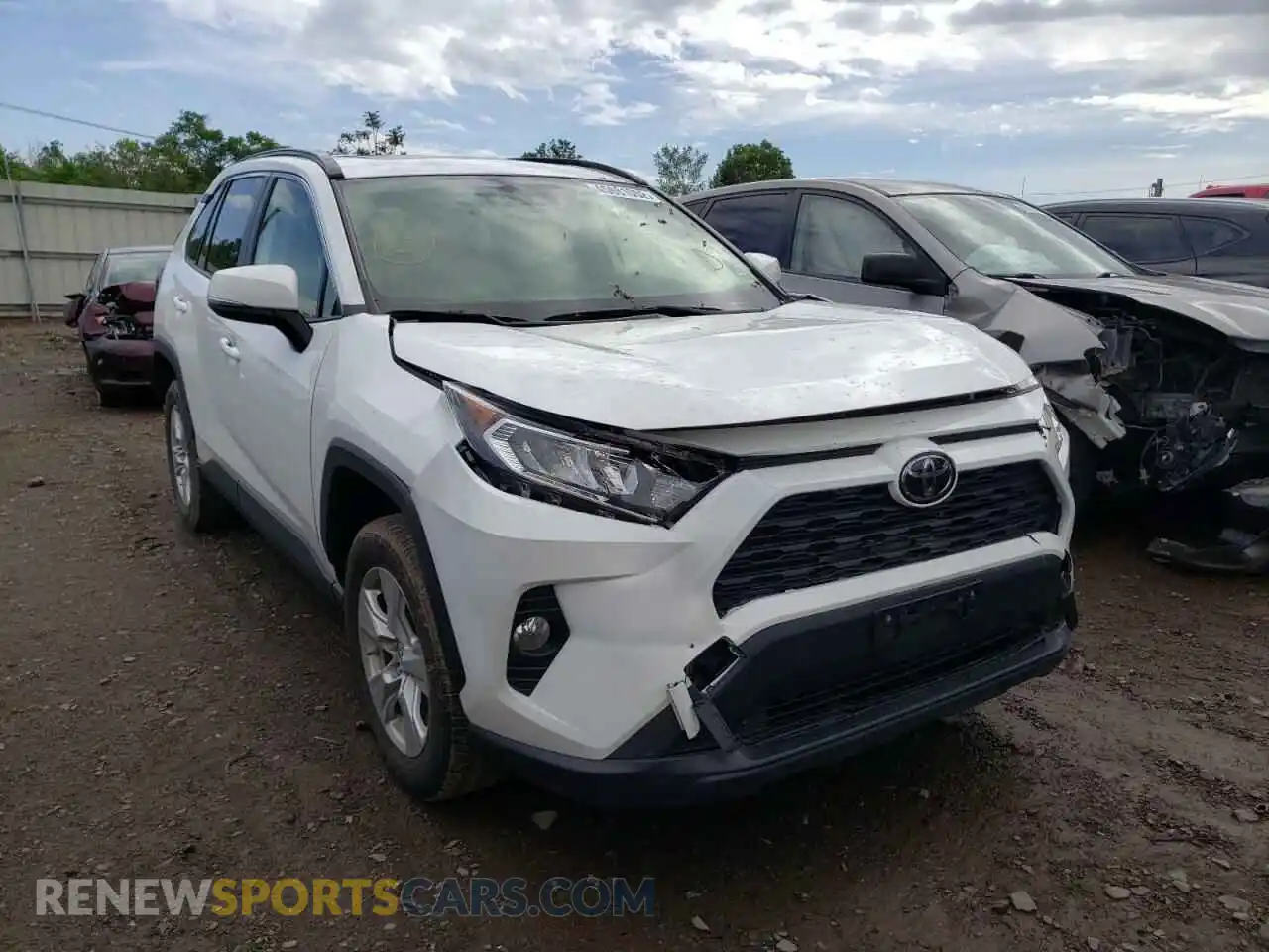 1 Photograph of a damaged car JTMP1RFV8KD034685 TOYOTA RAV4 2019