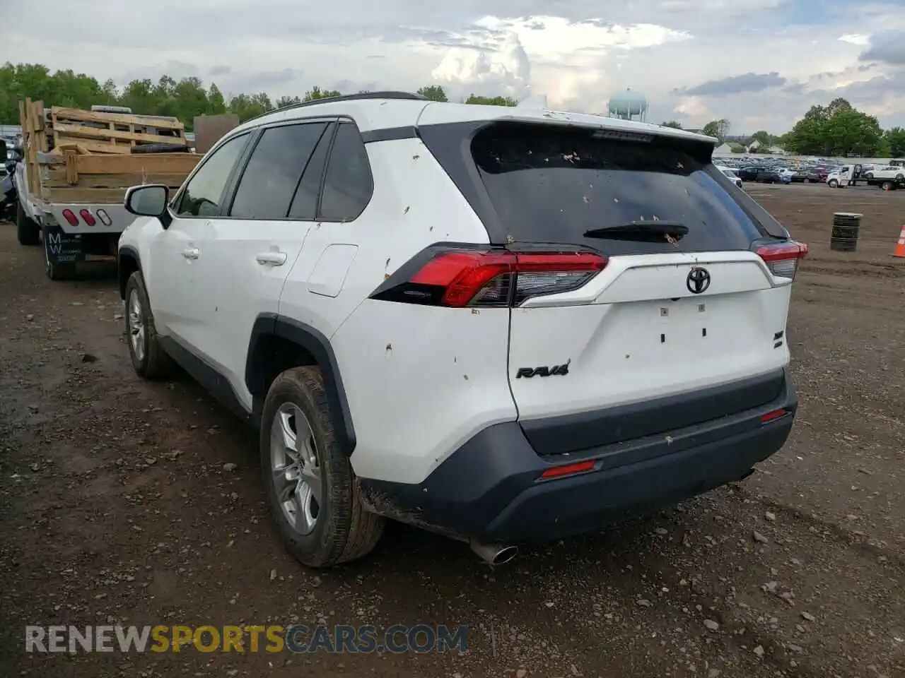 3 Photograph of a damaged car JTMP1RFV8KD034685 TOYOTA RAV4 2019