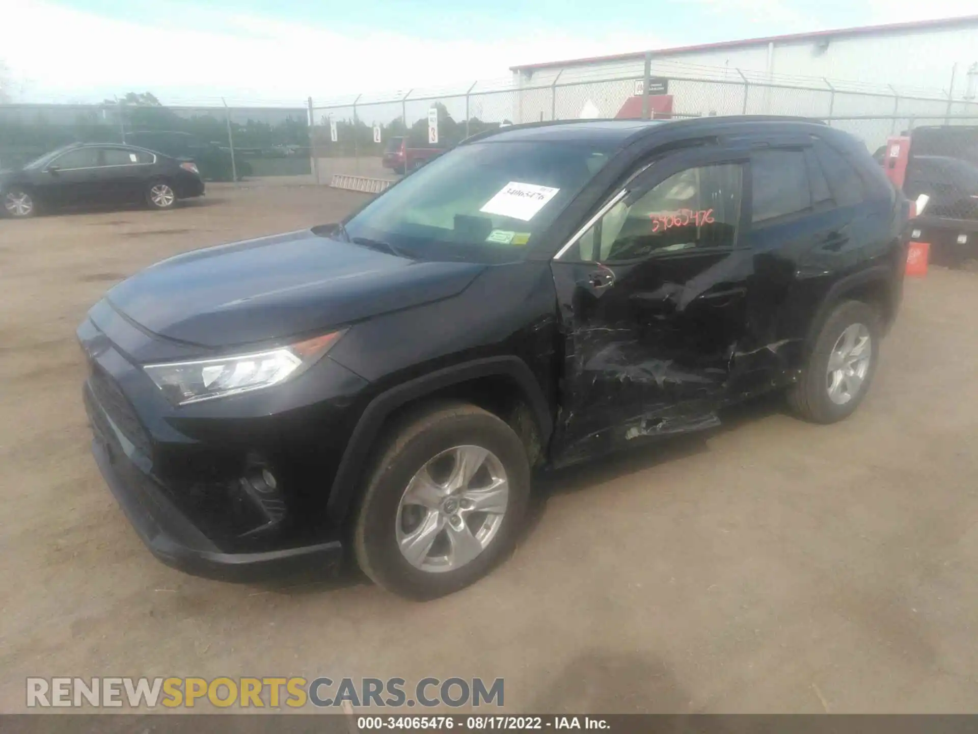 2 Photograph of a damaged car JTMP1RFV9KD037997 TOYOTA RAV4 2019