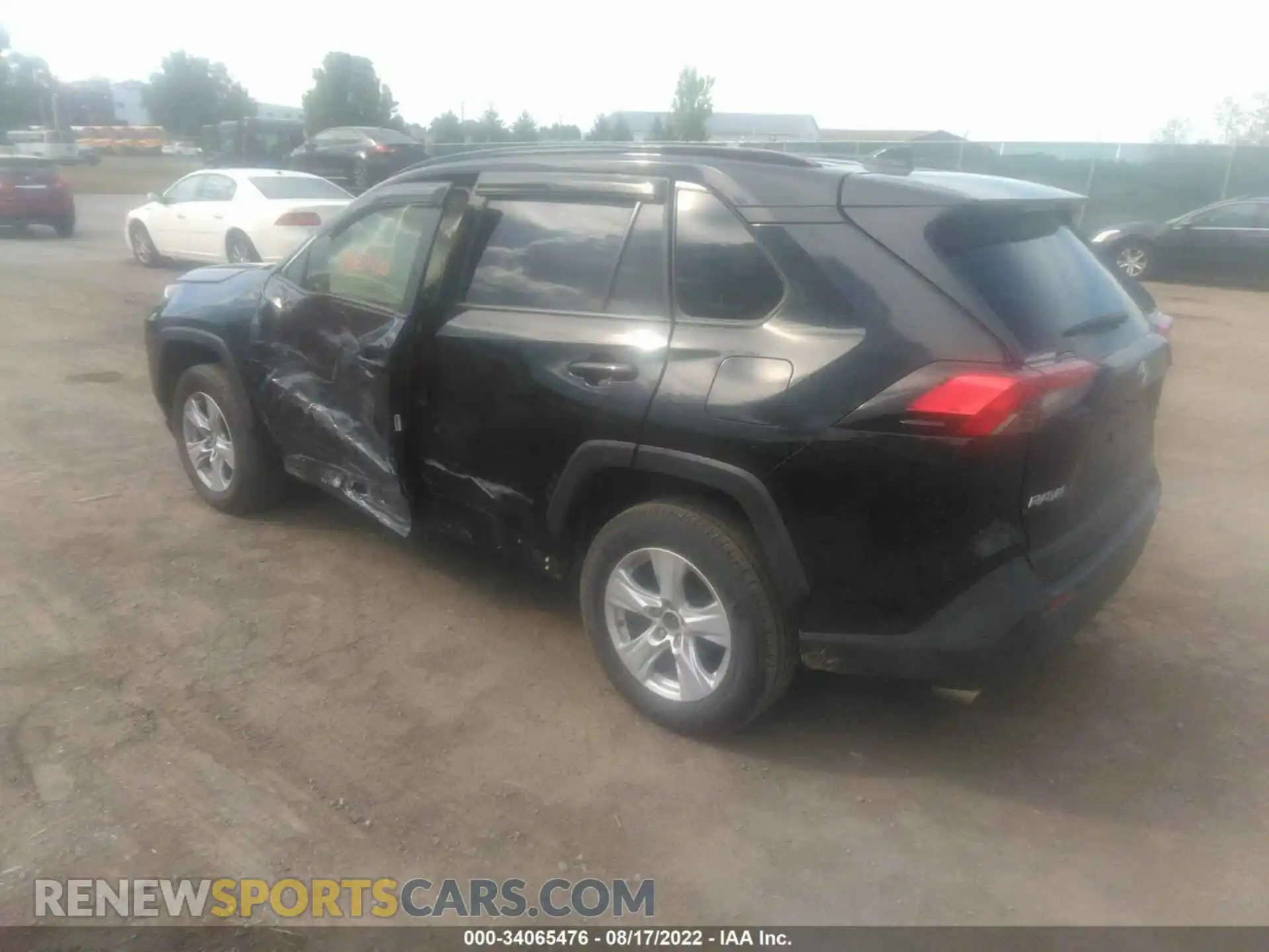 3 Photograph of a damaged car JTMP1RFV9KD037997 TOYOTA RAV4 2019