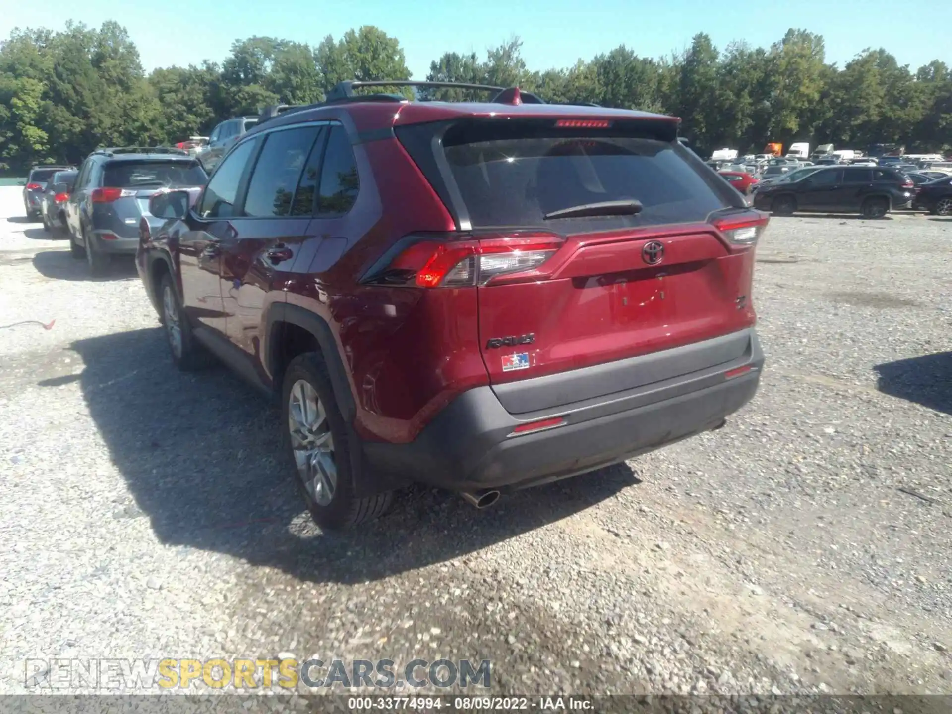 3 Photograph of a damaged car 2T3A1RFV0LC109407 TOYOTA RAV4 2020