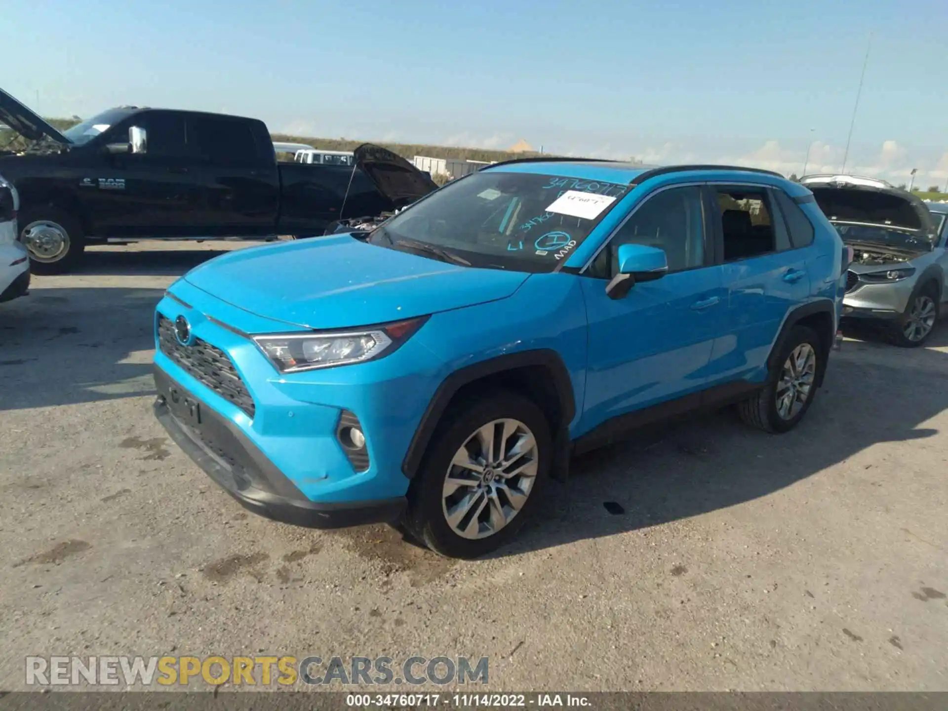 2 Photograph of a damaged car 2T3A1RFV0LW117408 TOYOTA RAV4 2020
