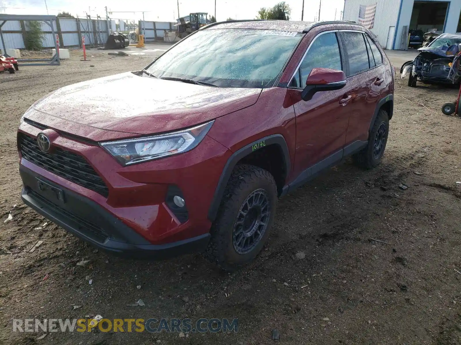 2 Photograph of a damaged car 2T3A1RFV2LW106510 TOYOTA RAV4 2020