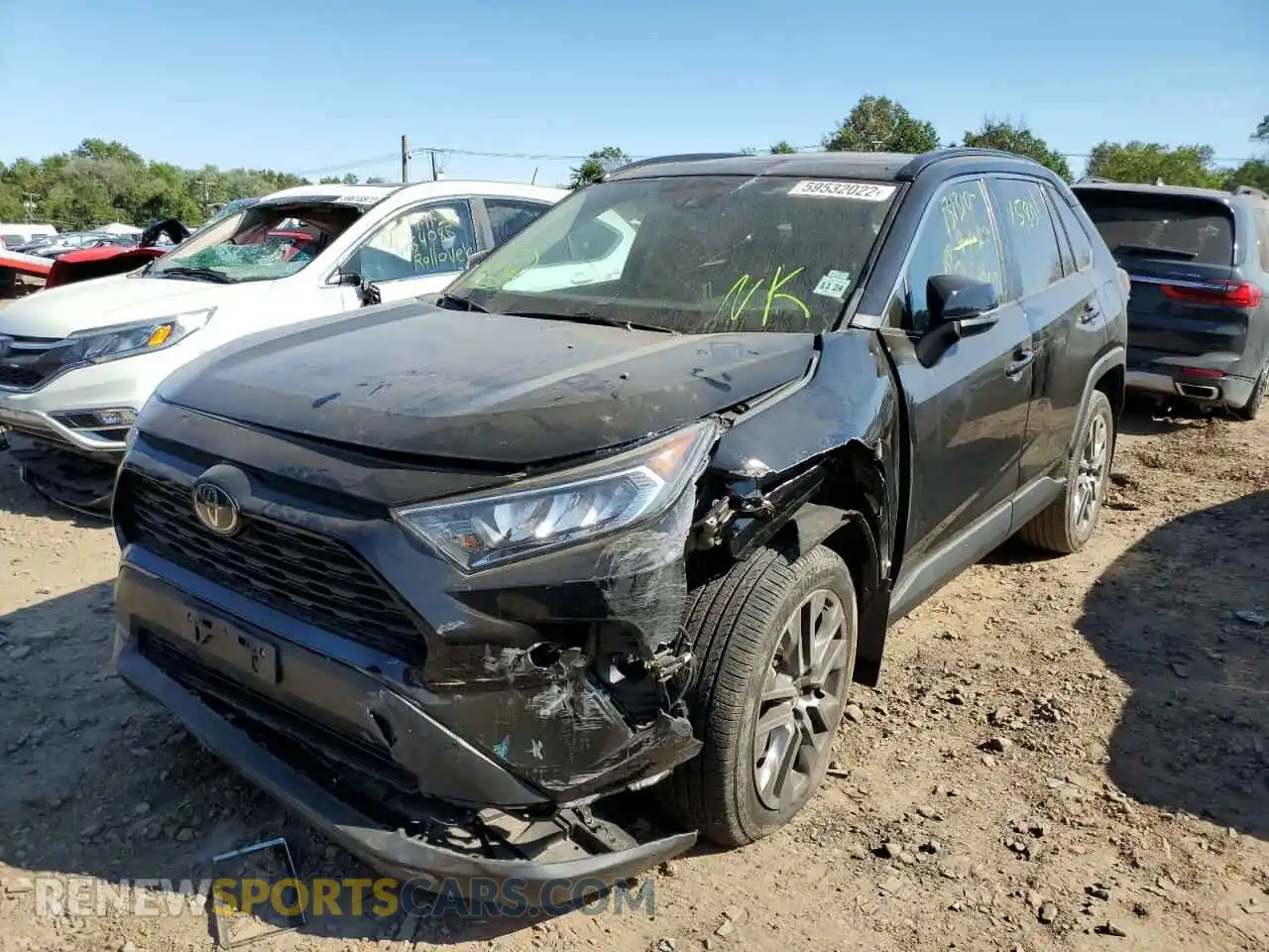 2 Photograph of a damaged car 2T3A1RFV4LC070403 TOYOTA RAV4 2020