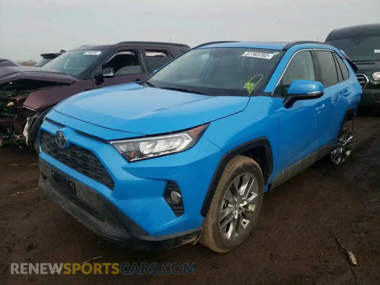 2 Photograph of a damaged car 2T3A1RFV4LC128008 TOYOTA RAV4 2020