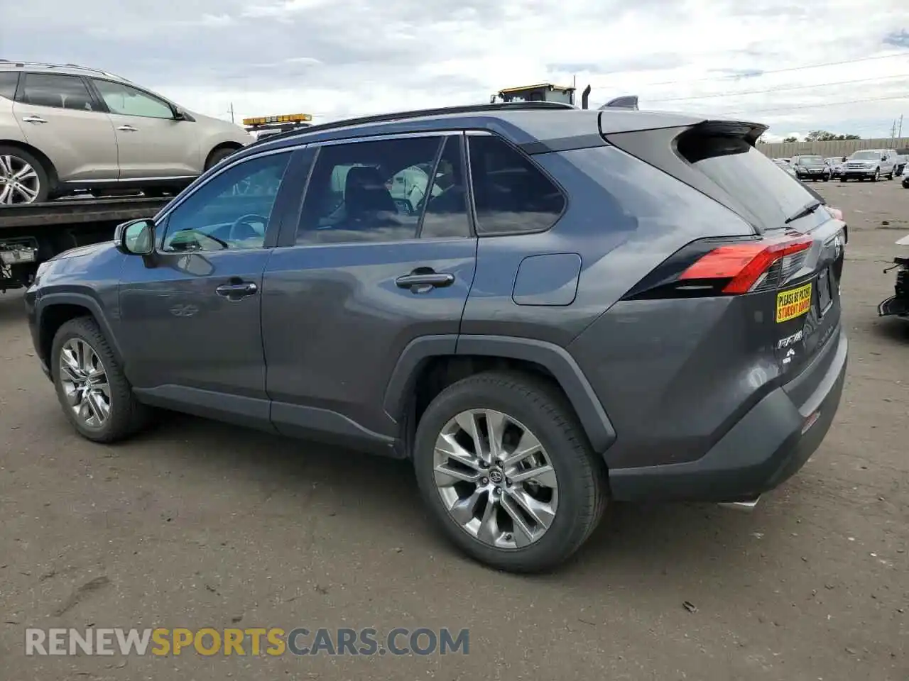 2 Photograph of a damaged car 2T3A1RFV5LC111587 TOYOTA RAV4 2020