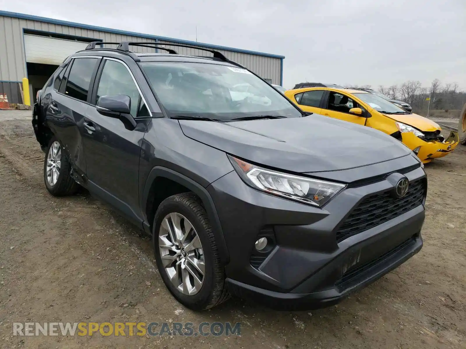1 Photograph of a damaged car 2T3A1RFV7LC124843 TOYOTA RAV4 2020