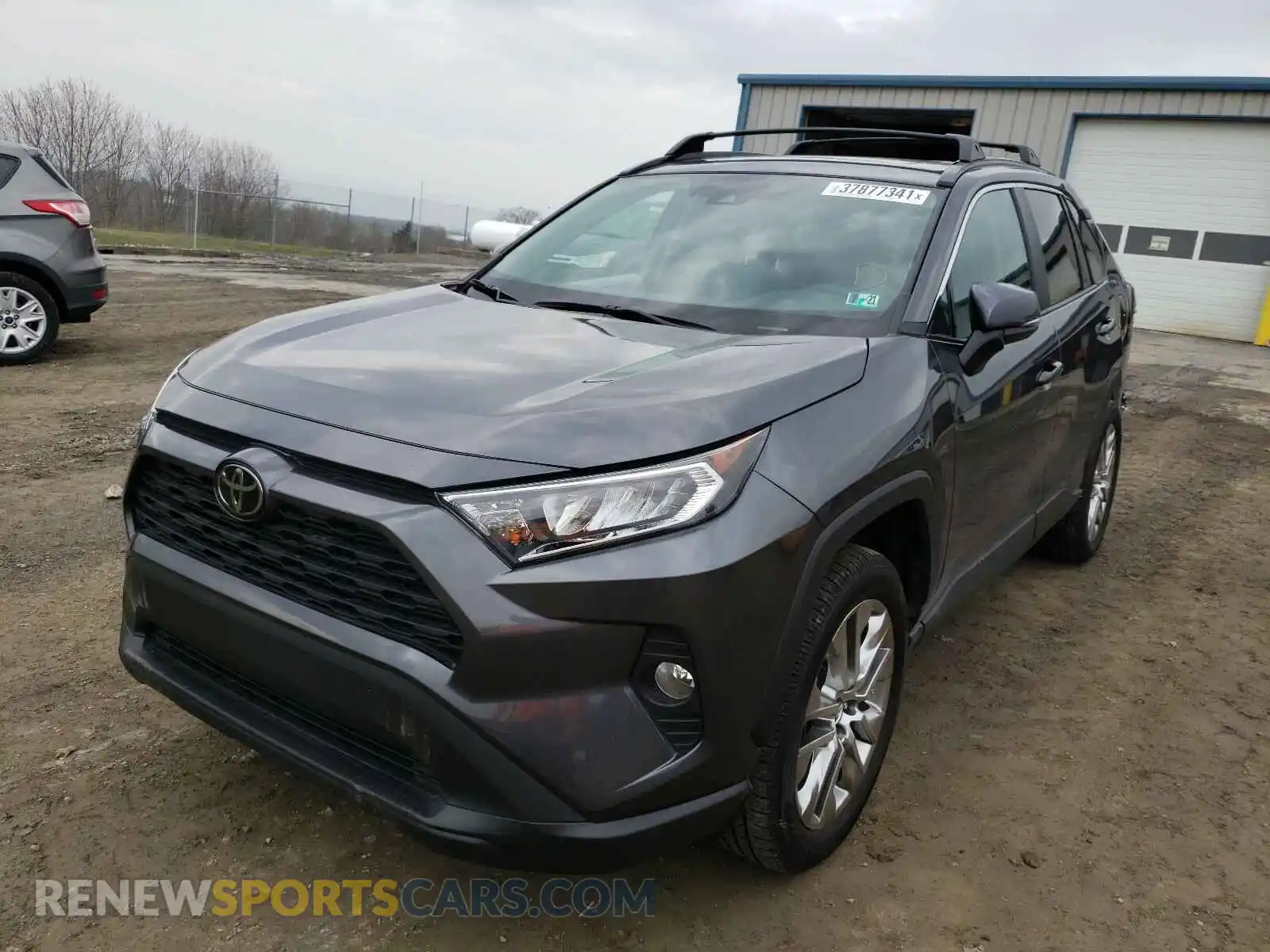 2 Photograph of a damaged car 2T3A1RFV7LC124843 TOYOTA RAV4 2020