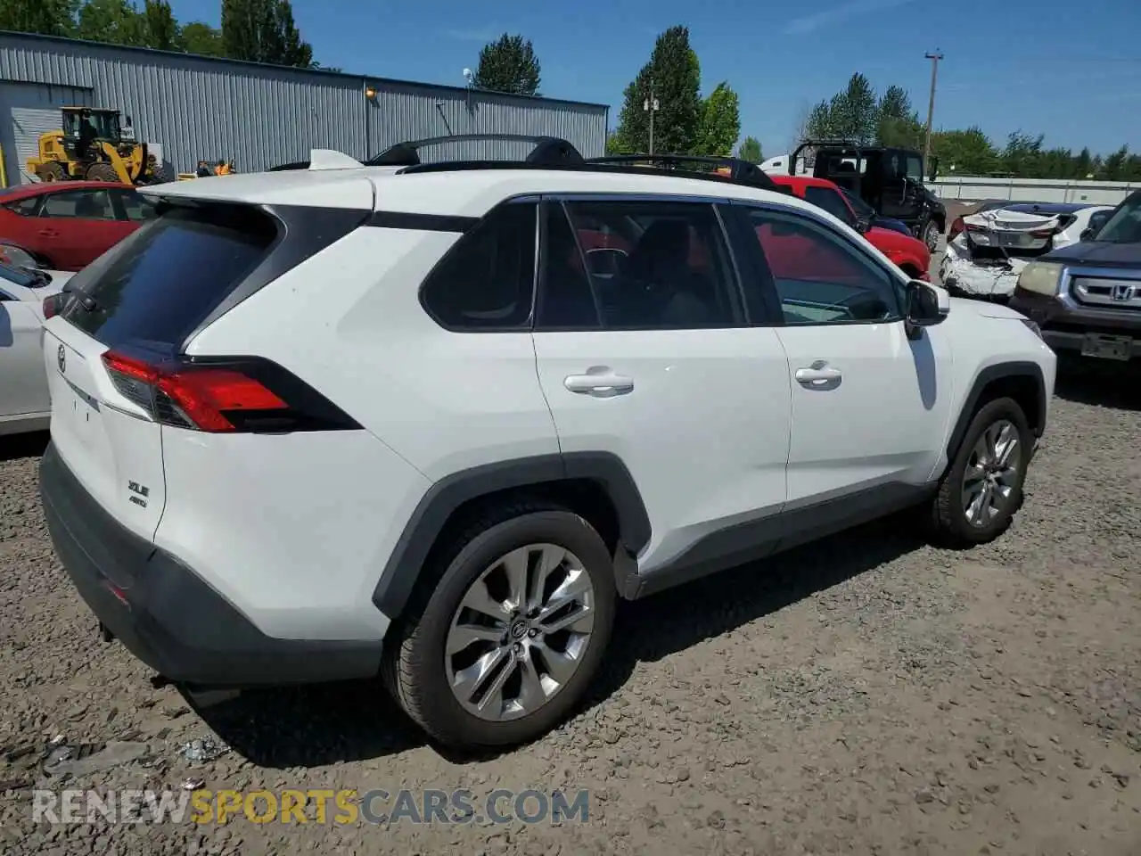 3 Photograph of a damaged car 2T3A1RFV7LC133493 TOYOTA RAV4 2020