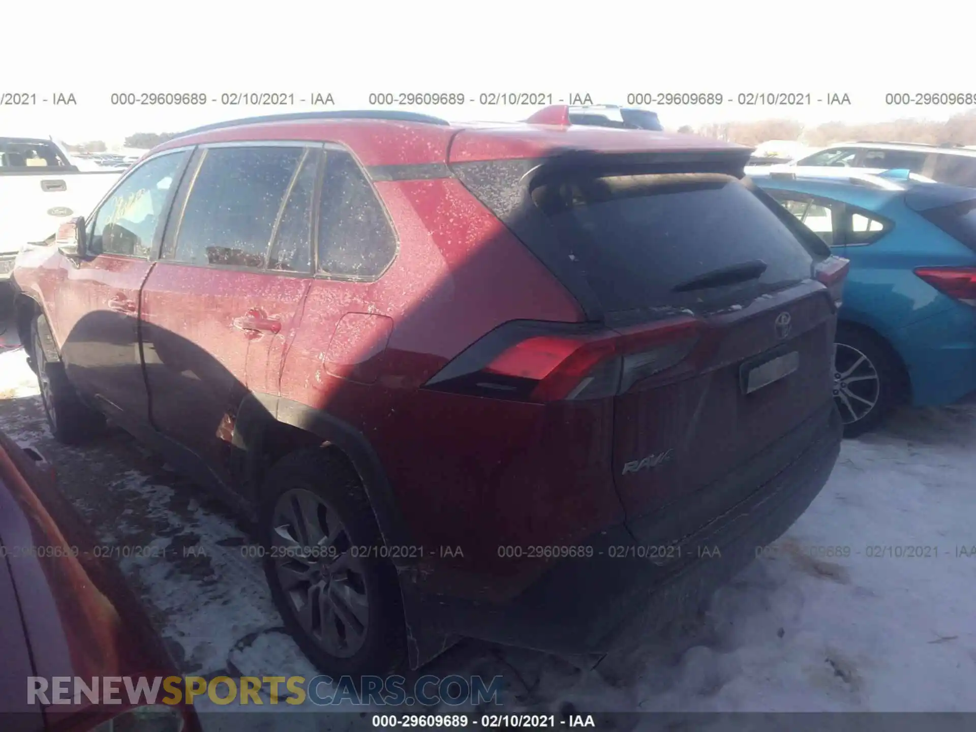 3 Photograph of a damaged car 2T3A1RFV8LC126729 TOYOTA RAV4 2020