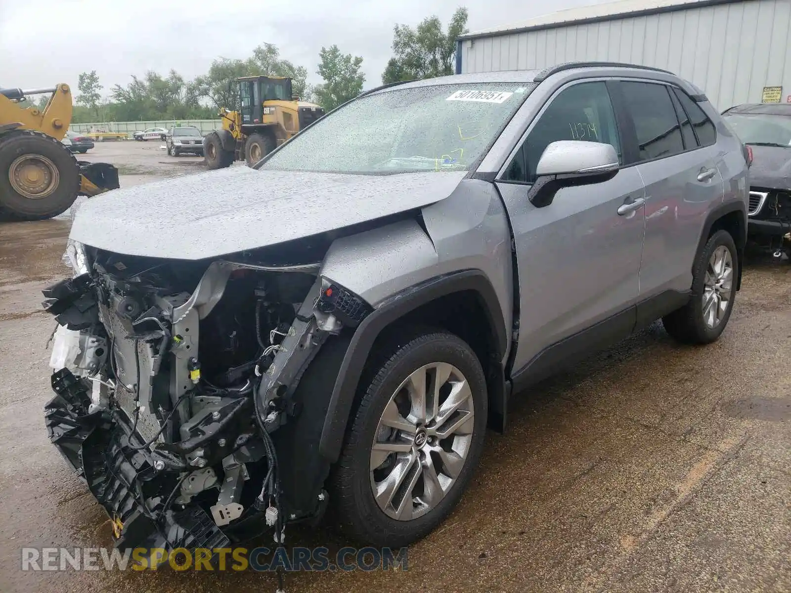 2 Photograph of a damaged car 2T3A1RFV8LW107855 TOYOTA RAV4 2020