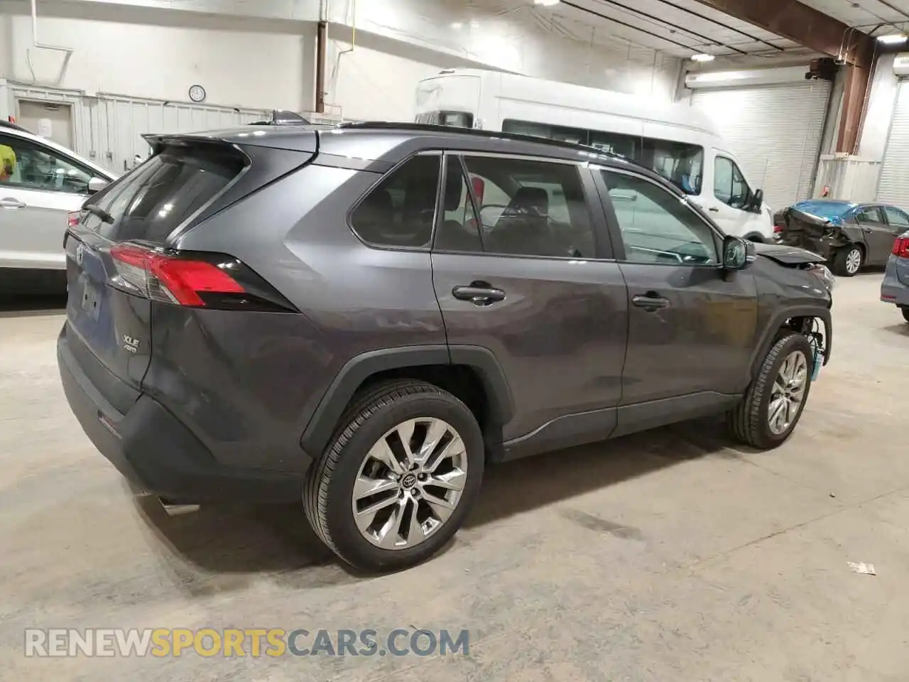 3 Photograph of a damaged car 2T3A1RFV9LC123385 TOYOTA RAV4 2020