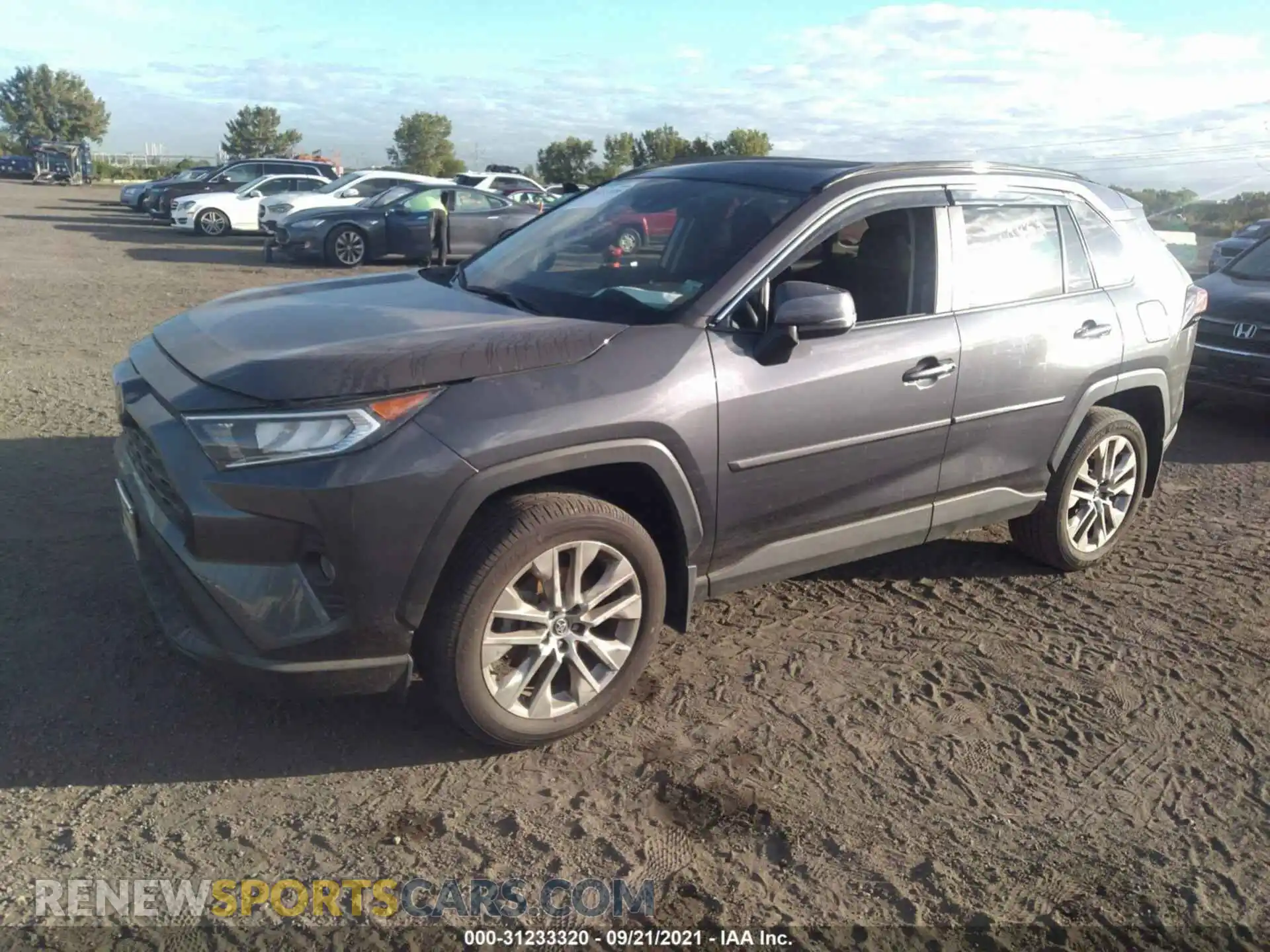 2 Фотография поврежденного автомобиля 2T3A1RFVXLW112426 TOYOTA RAV4 2020