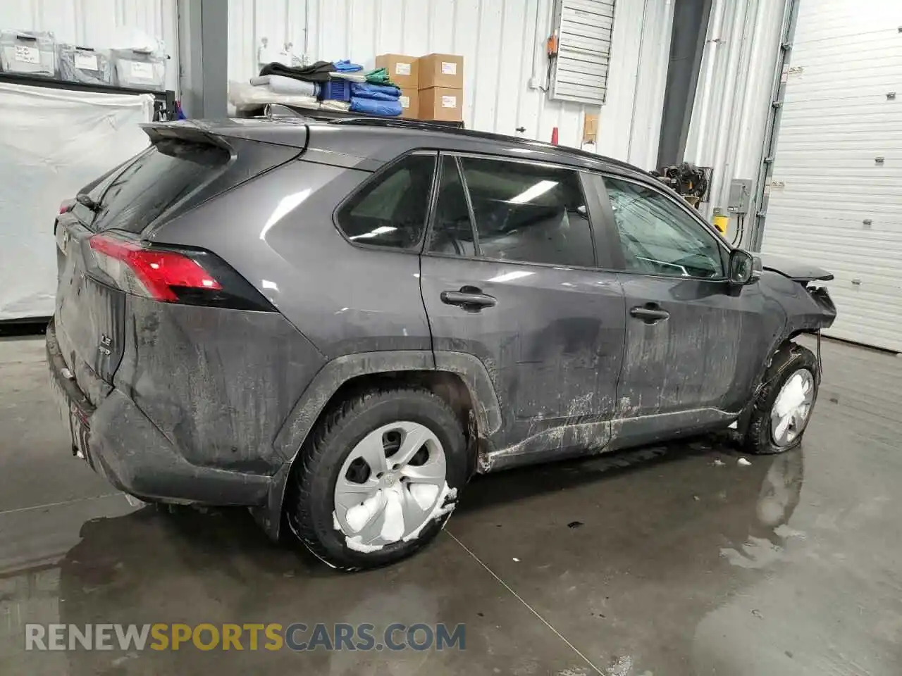 3 Photograph of a damaged car 2T3B1RFV0LW092076 TOYOTA RAV4 2020