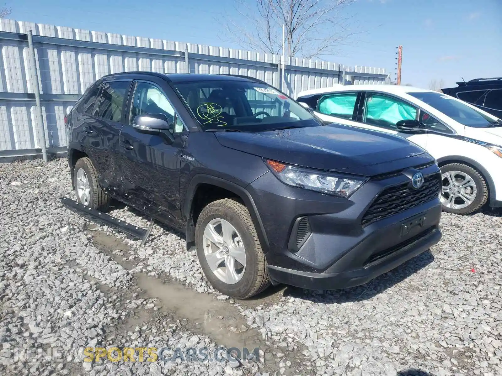 1 Photograph of a damaged car 2T3BWRFV8LW094157 TOYOTA RAV4 2020