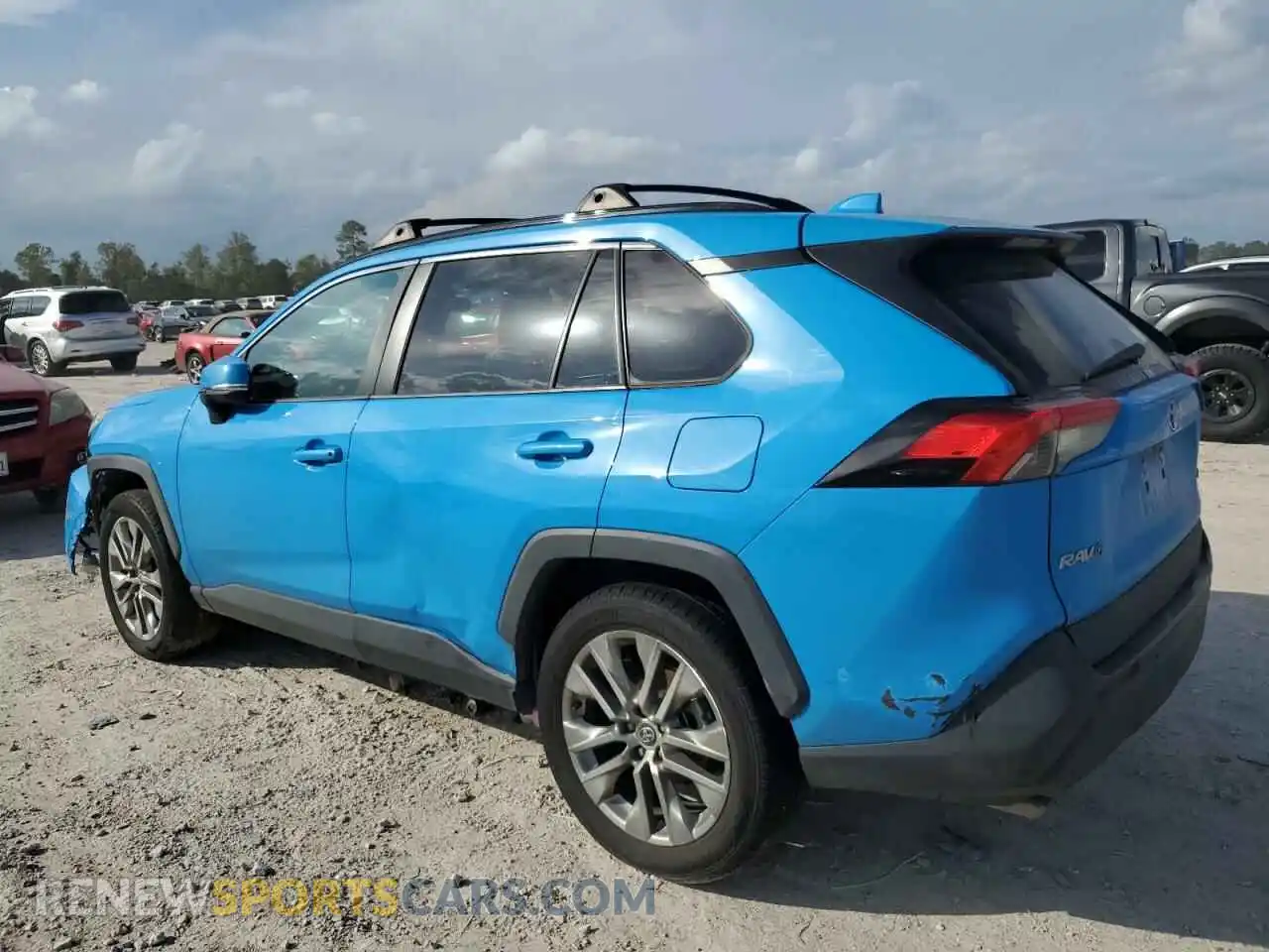 2 Photograph of a damaged car 2T3C1RFV0LC043157 TOYOTA RAV4 2020