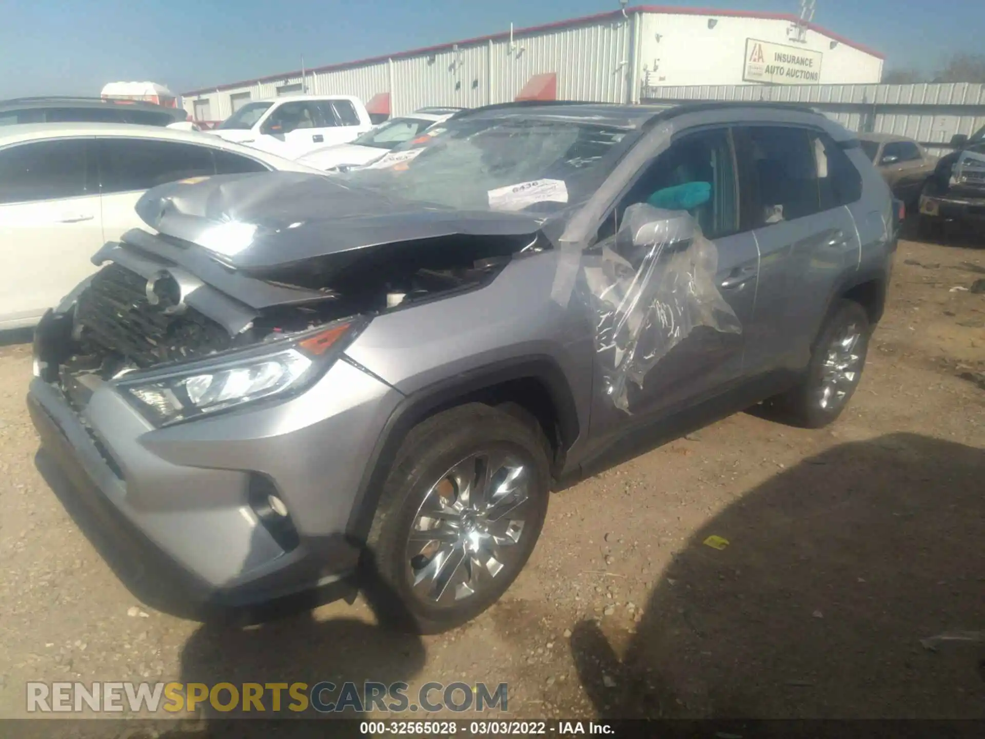 2 Photograph of a damaged car 2T3C1RFV2LC055505 TOYOTA RAV4 2020