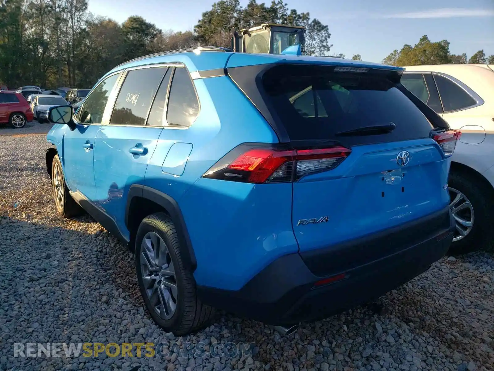 3 Photograph of a damaged car 2T3C1RFV3LC073558 TOYOTA RAV4 2020