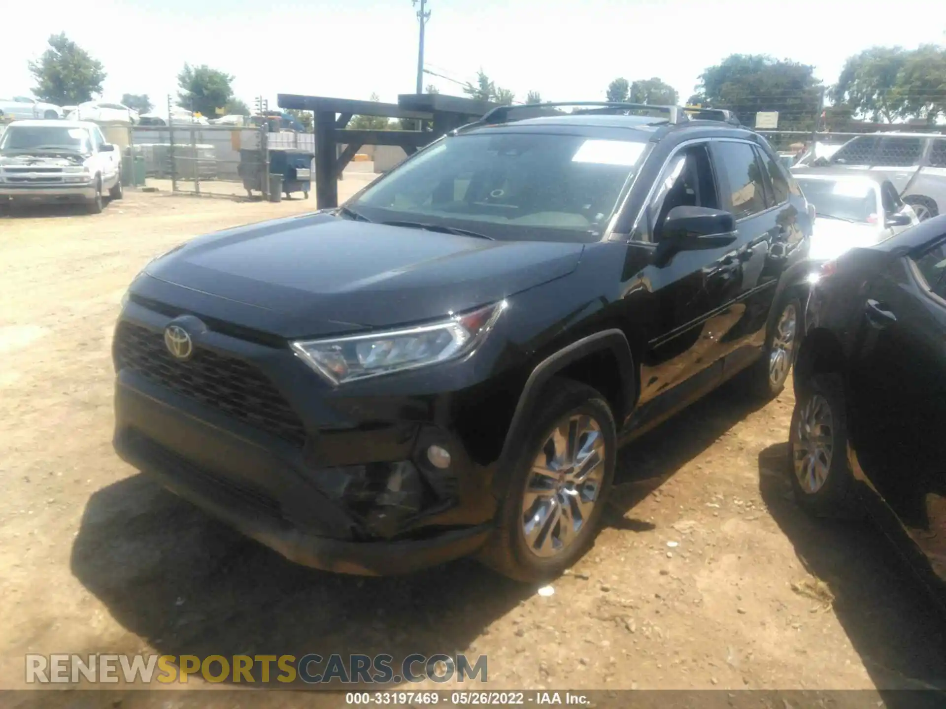 2 Photograph of a damaged car 2T3C1RFV3LC073883 TOYOTA RAV4 2020
