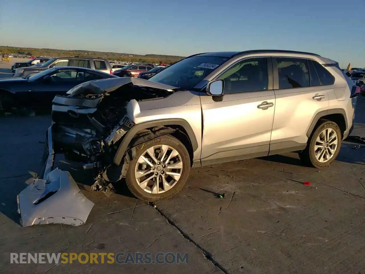 1 Photograph of a damaged car 2T3C1RFV3LW080704 TOYOTA RAV4 2020