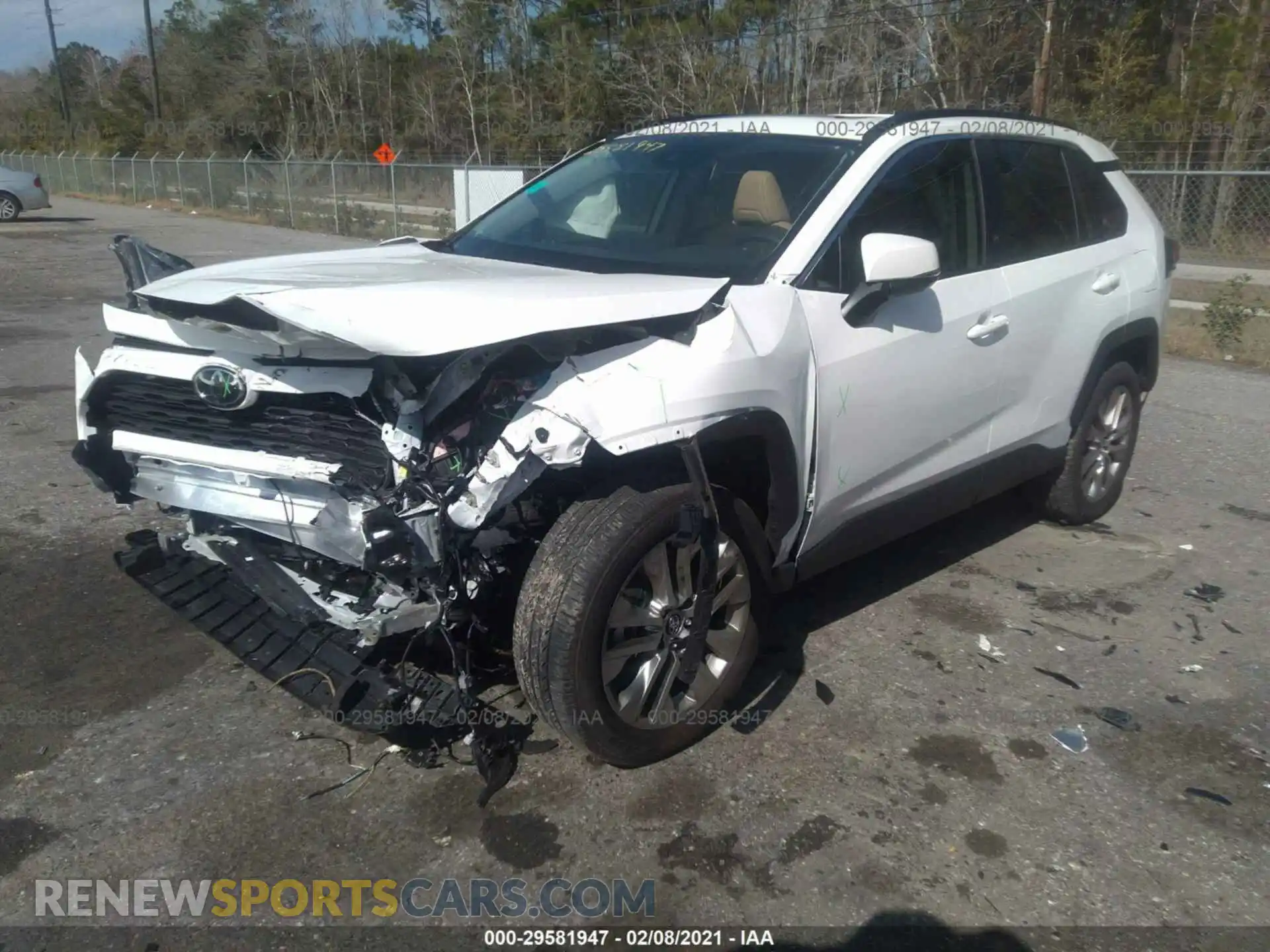 2 Photograph of a damaged car 2T3C1RFV4LC083323 TOYOTA RAV4 2020