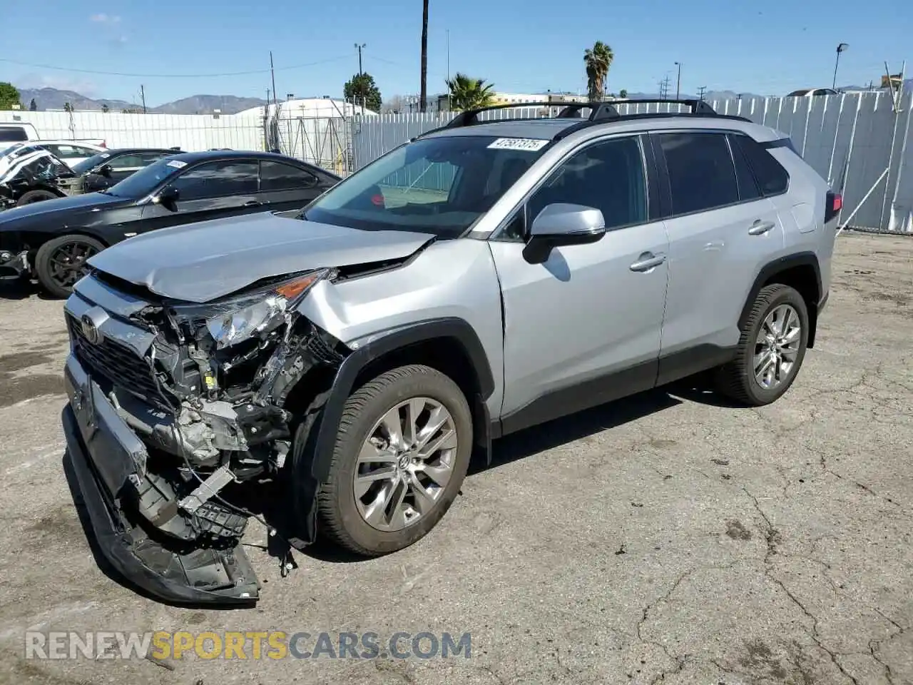 1 Photograph of a damaged car 2T3C1RFV4LW079612 TOYOTA RAV4 2020