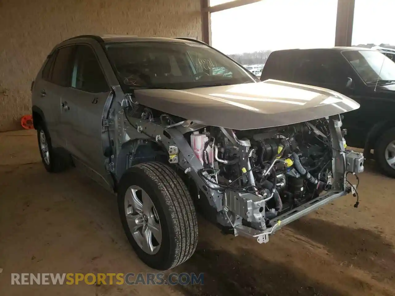 1 Photograph of a damaged car 2T3C1RFV5LC054199 TOYOTA RAV4 2020