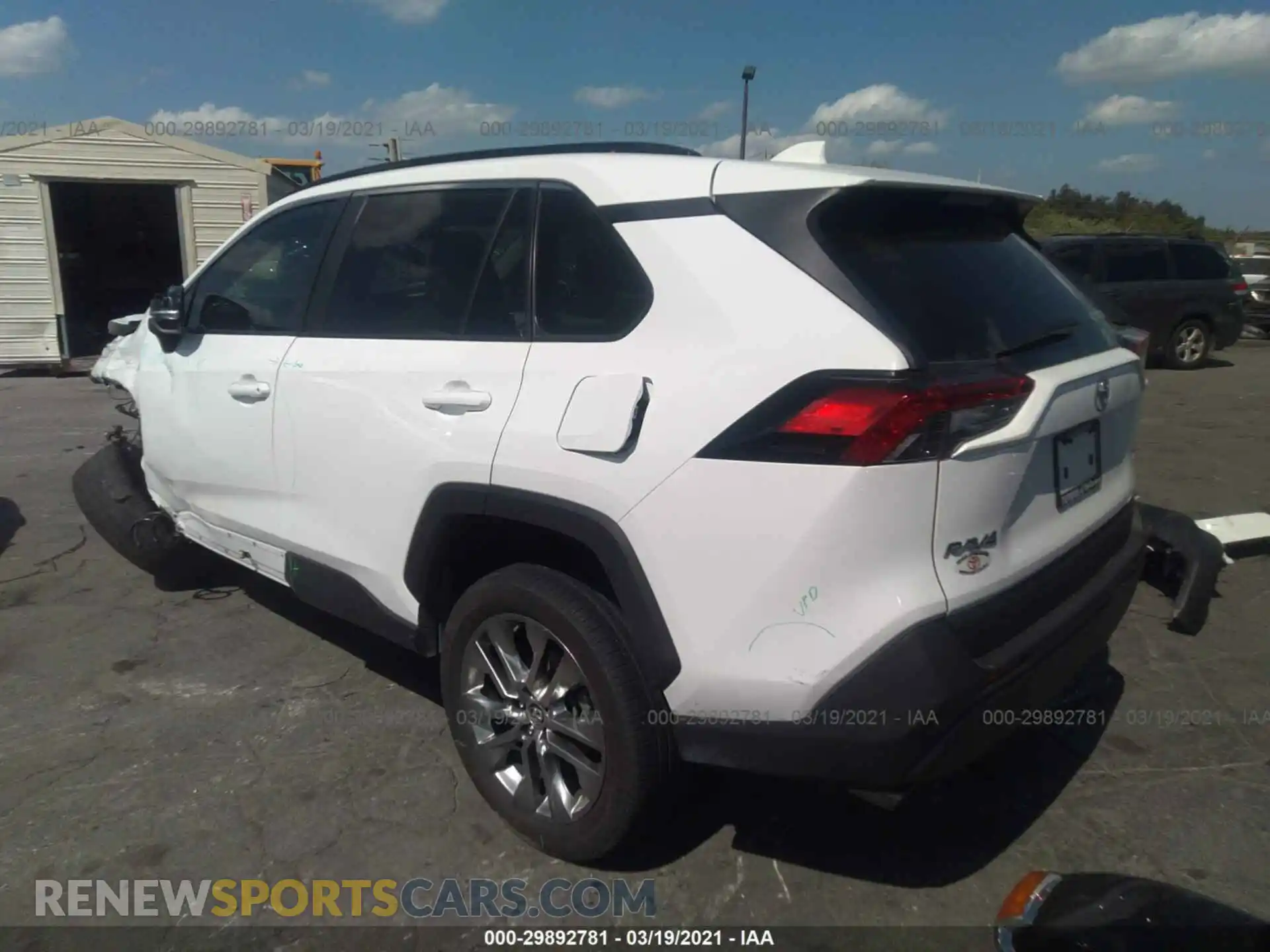 3 Photograph of a damaged car 2T3C1RFV6LC042370 TOYOTA RAV4 2020
