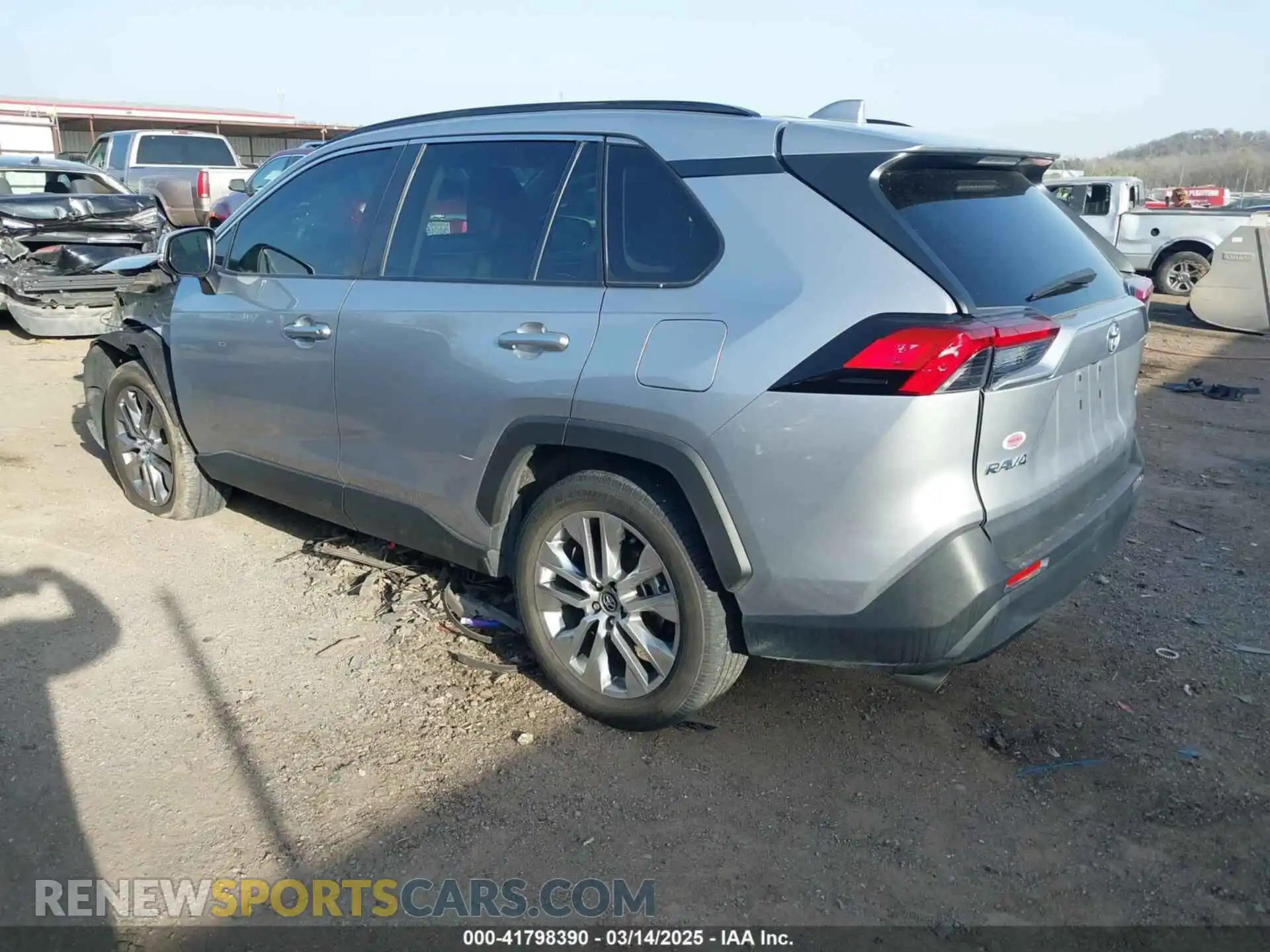 3 Photograph of a damaged car 2T3C1RFV7LC037467 TOYOTA RAV4 2020