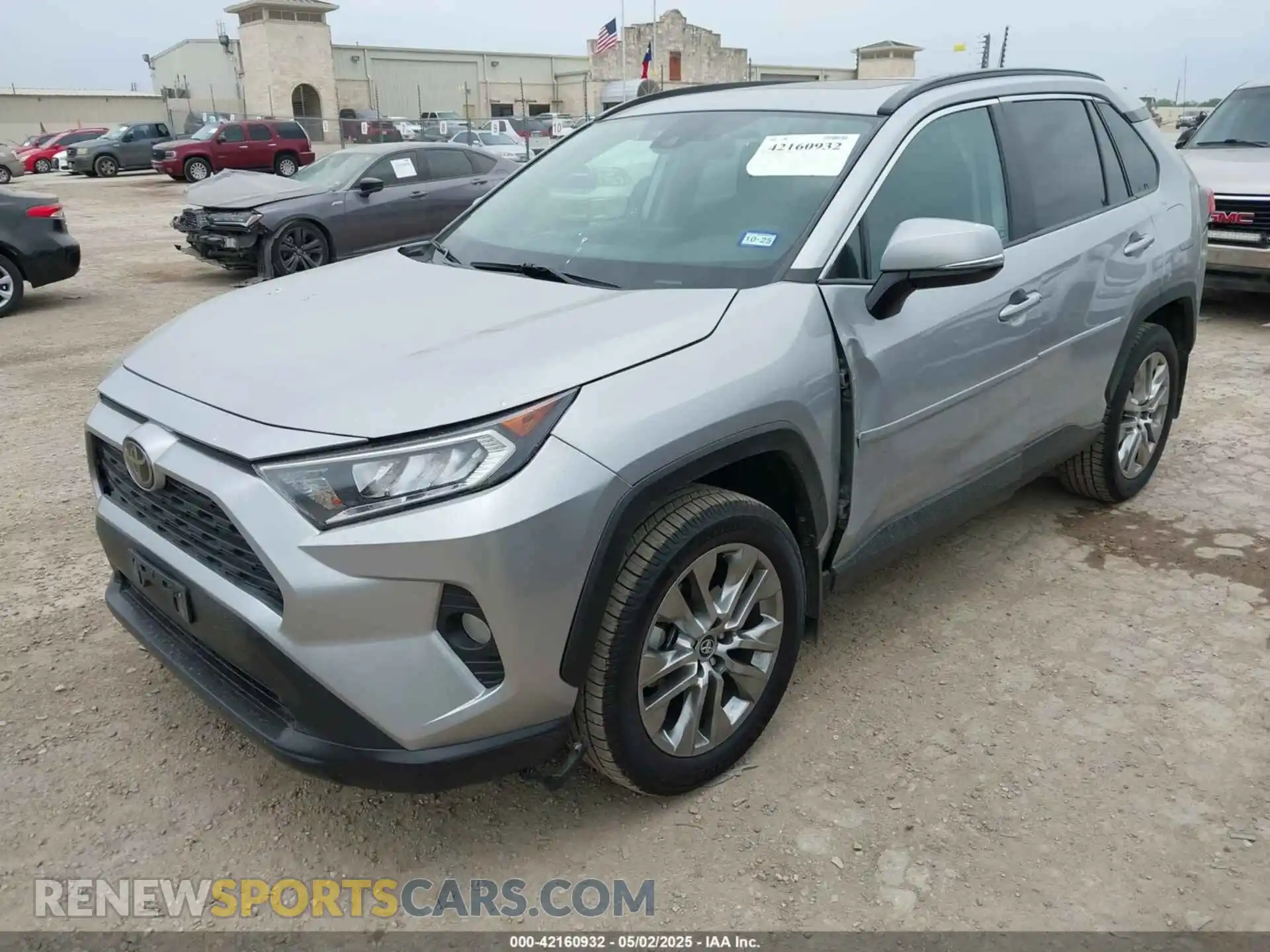 2 fotografías del automóvil dañado 2T3C1RFV7LW090037 TOYOTA RAV4 2020