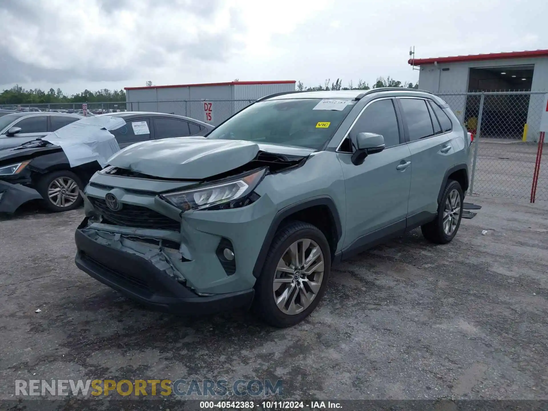 2 Photograph of a damaged car 2T3C1RFV9LC043335 TOYOTA RAV4 2020