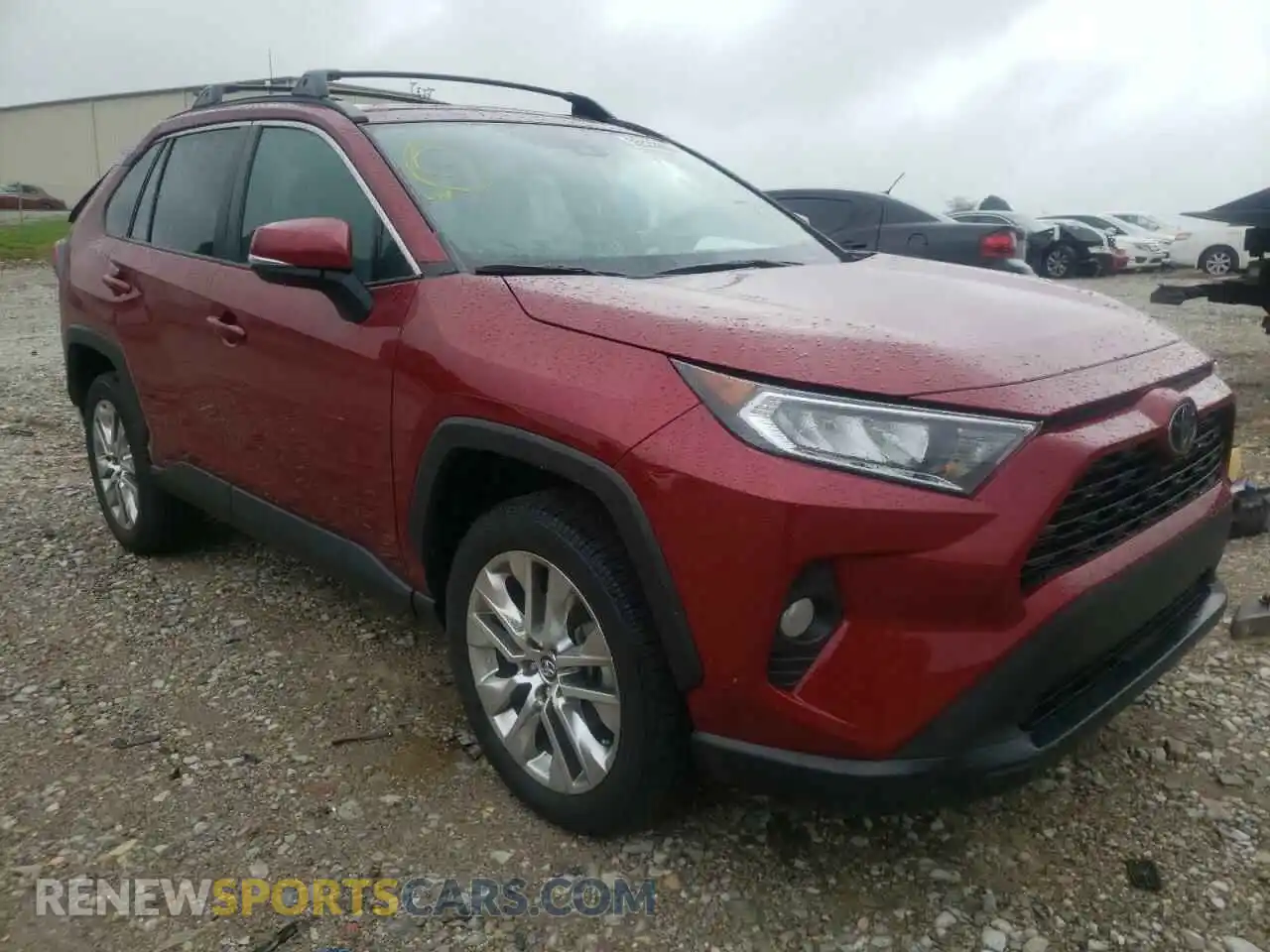 1 Photograph of a damaged car 2T3C1RFV9LC069076 TOYOTA RAV4 2020