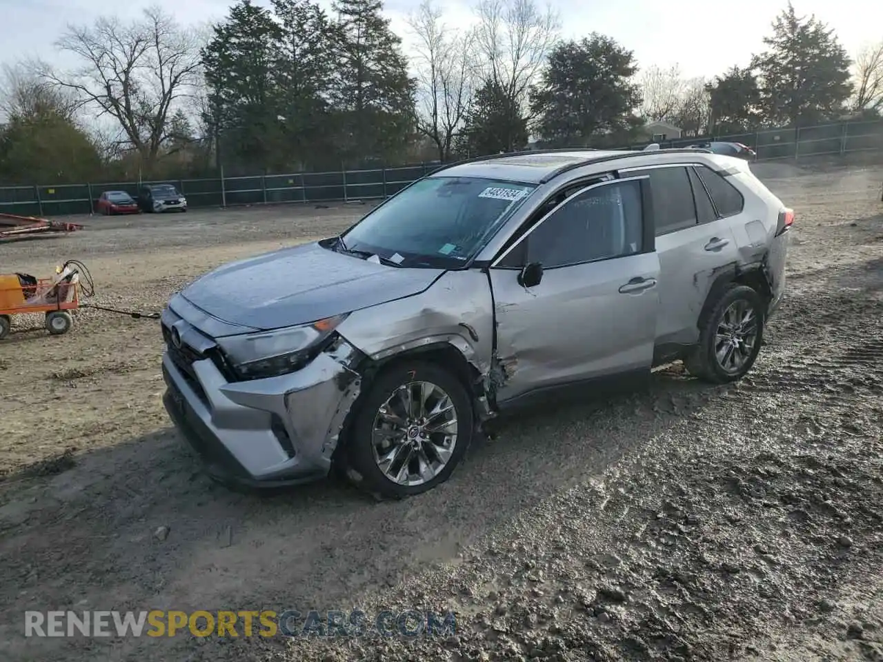 1 Photograph of a damaged car 2T3C1RFV9LC081440 TOYOTA RAV4 2020