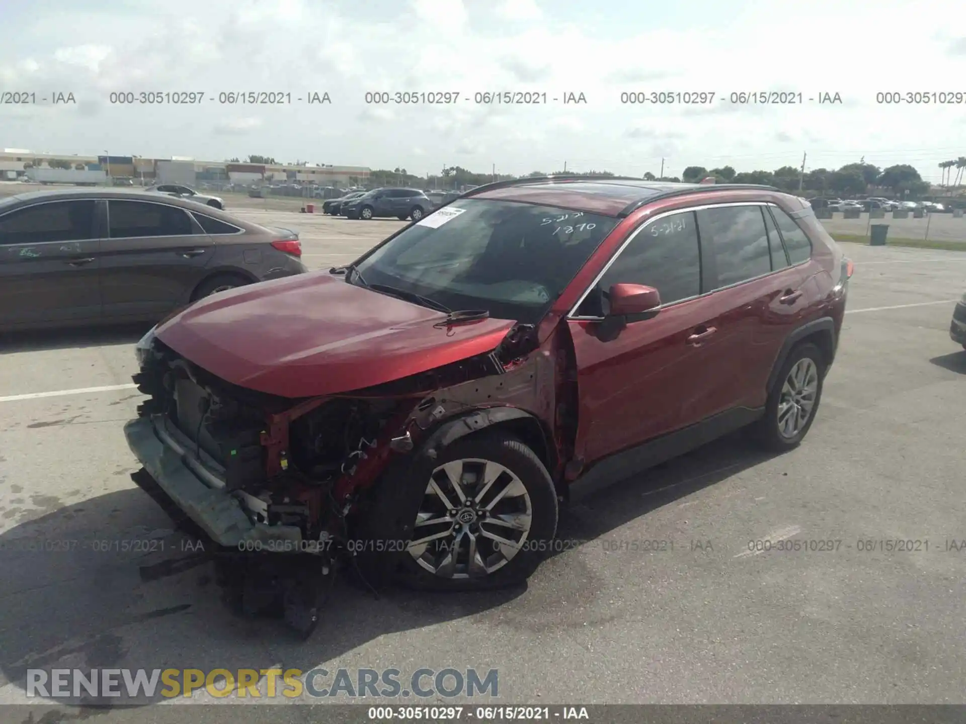 2 Photograph of a damaged car 2T3C1RFVXLC041870 TOYOTA RAV4 2020
