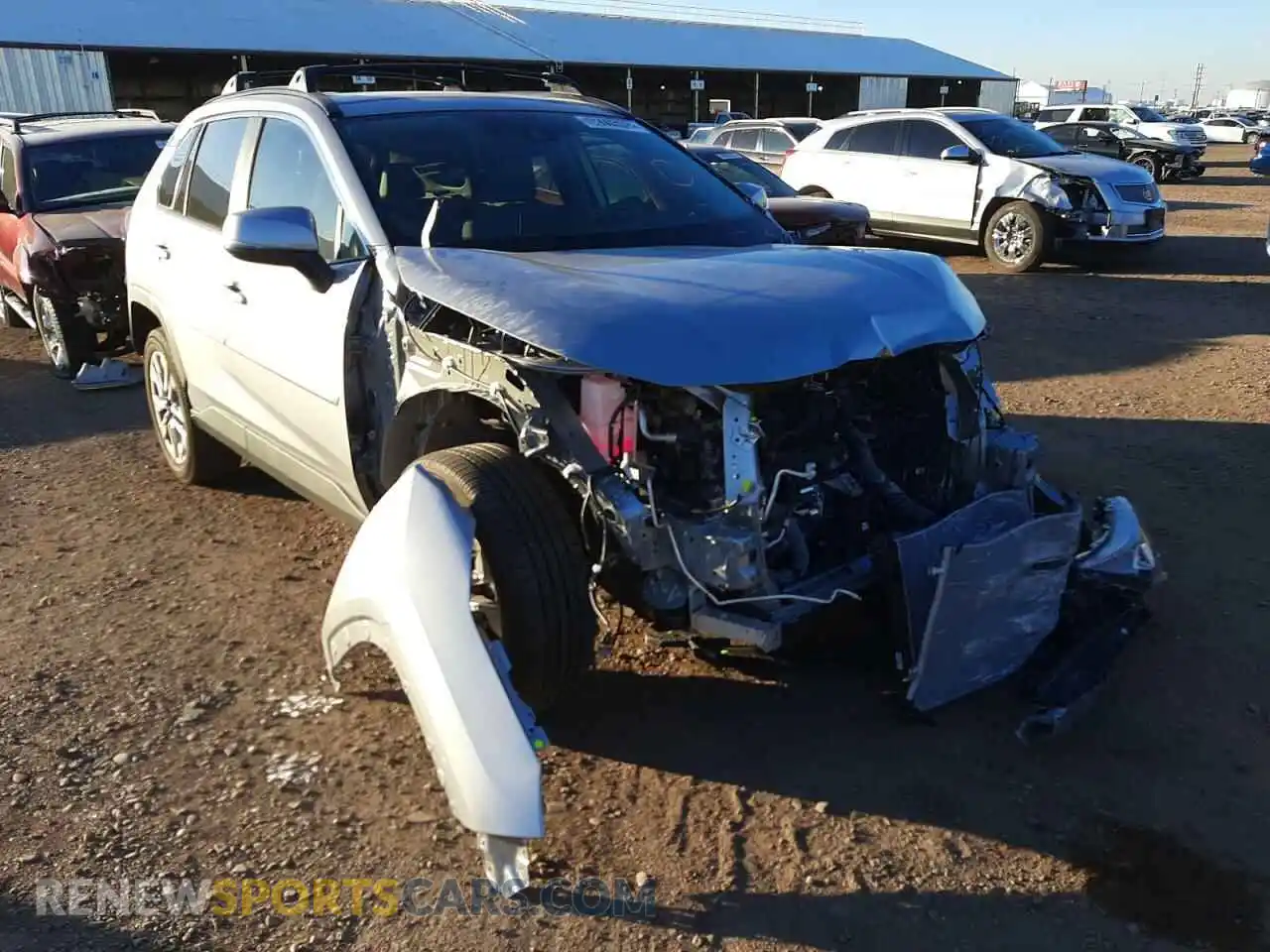 1 Photograph of a damaged car 2T3C1RFVXLC065716 TOYOTA RAV4 2020